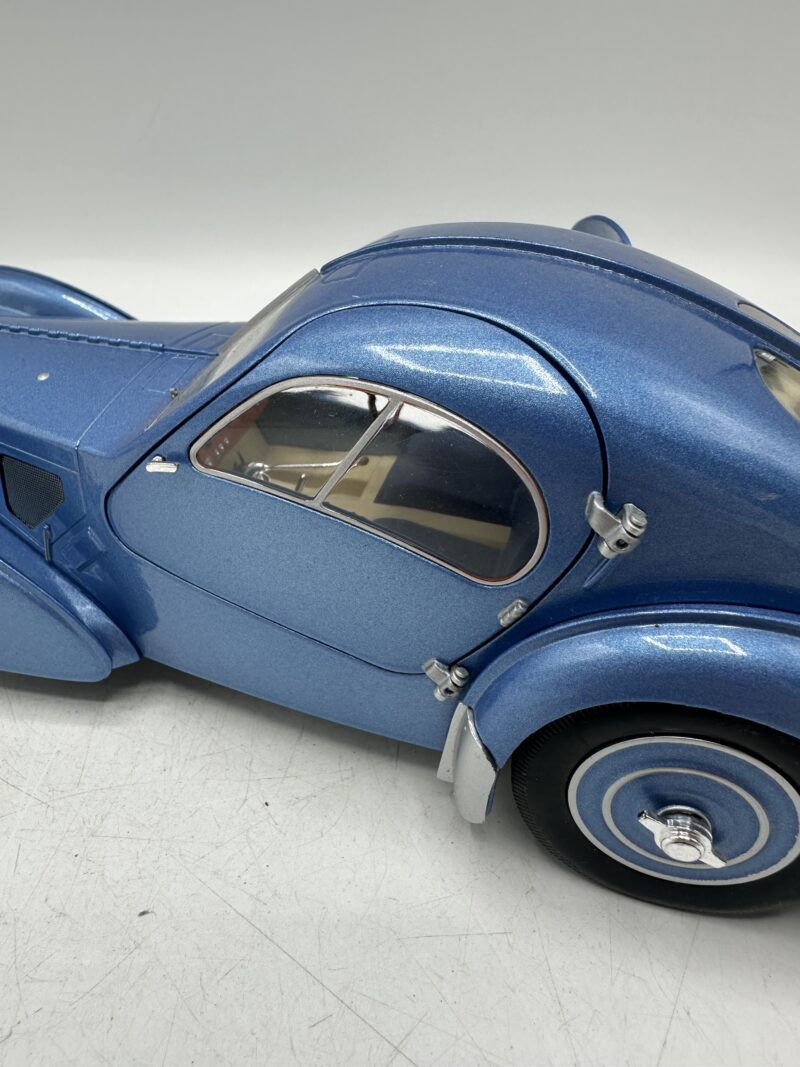 Solido Bugatti Type 57 SC Atlantic 1/18 – Image 9