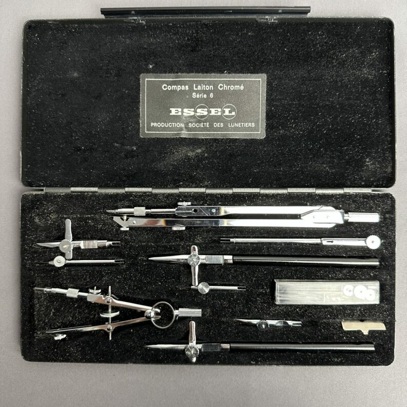 Compas laiton chromé Essel