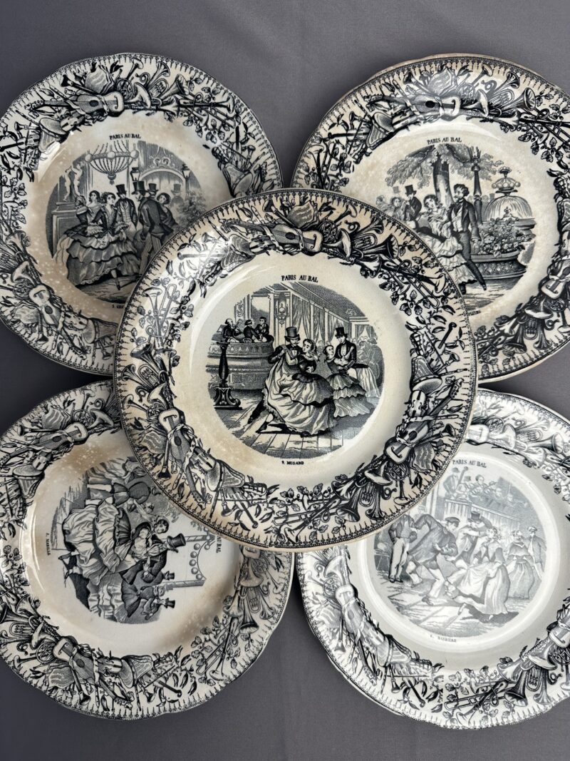 Assiettes Choisy Le Roi "Paris au bal"