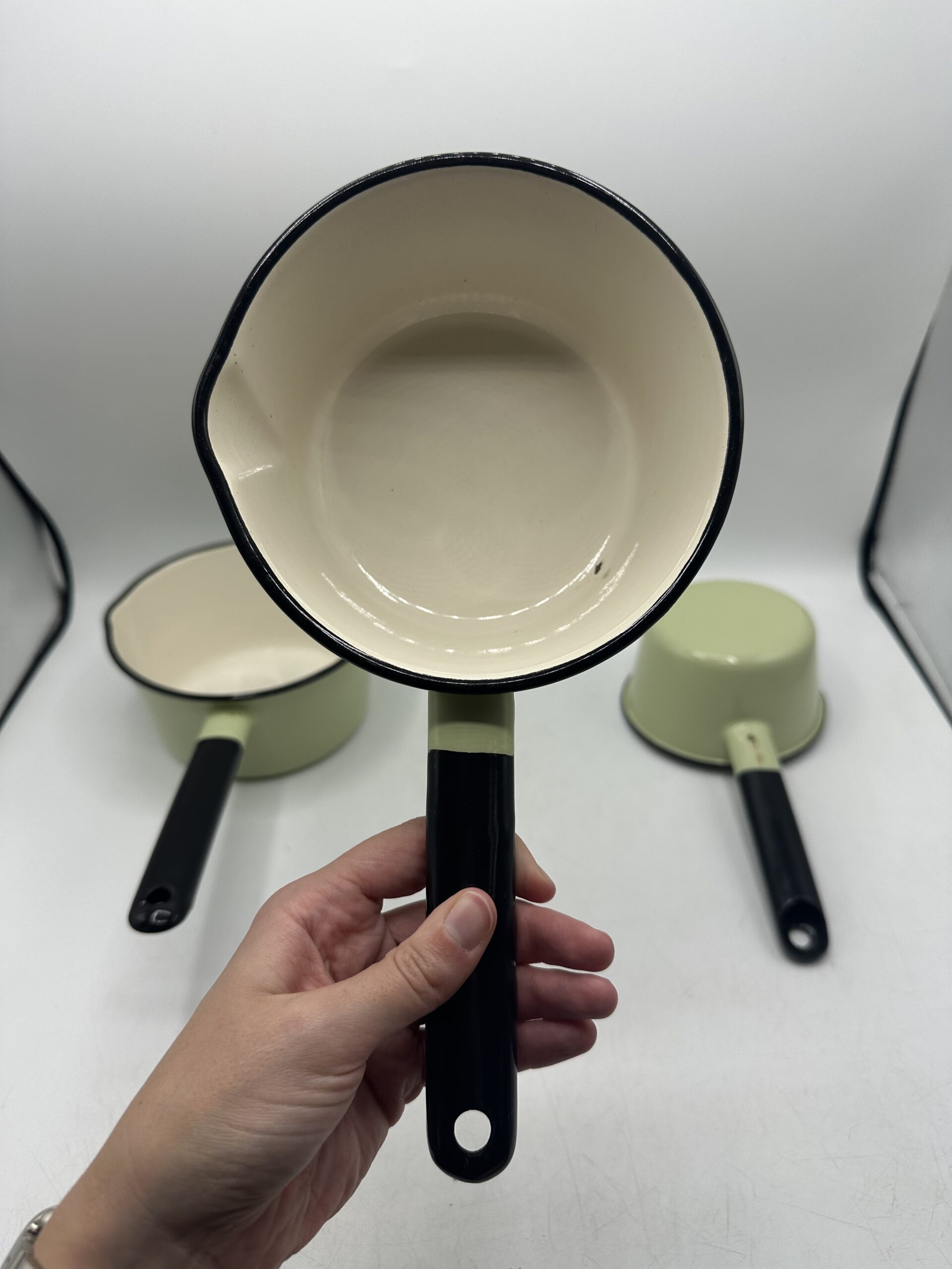 3 casseroles émaillées vert d’eau vintage – Image 9