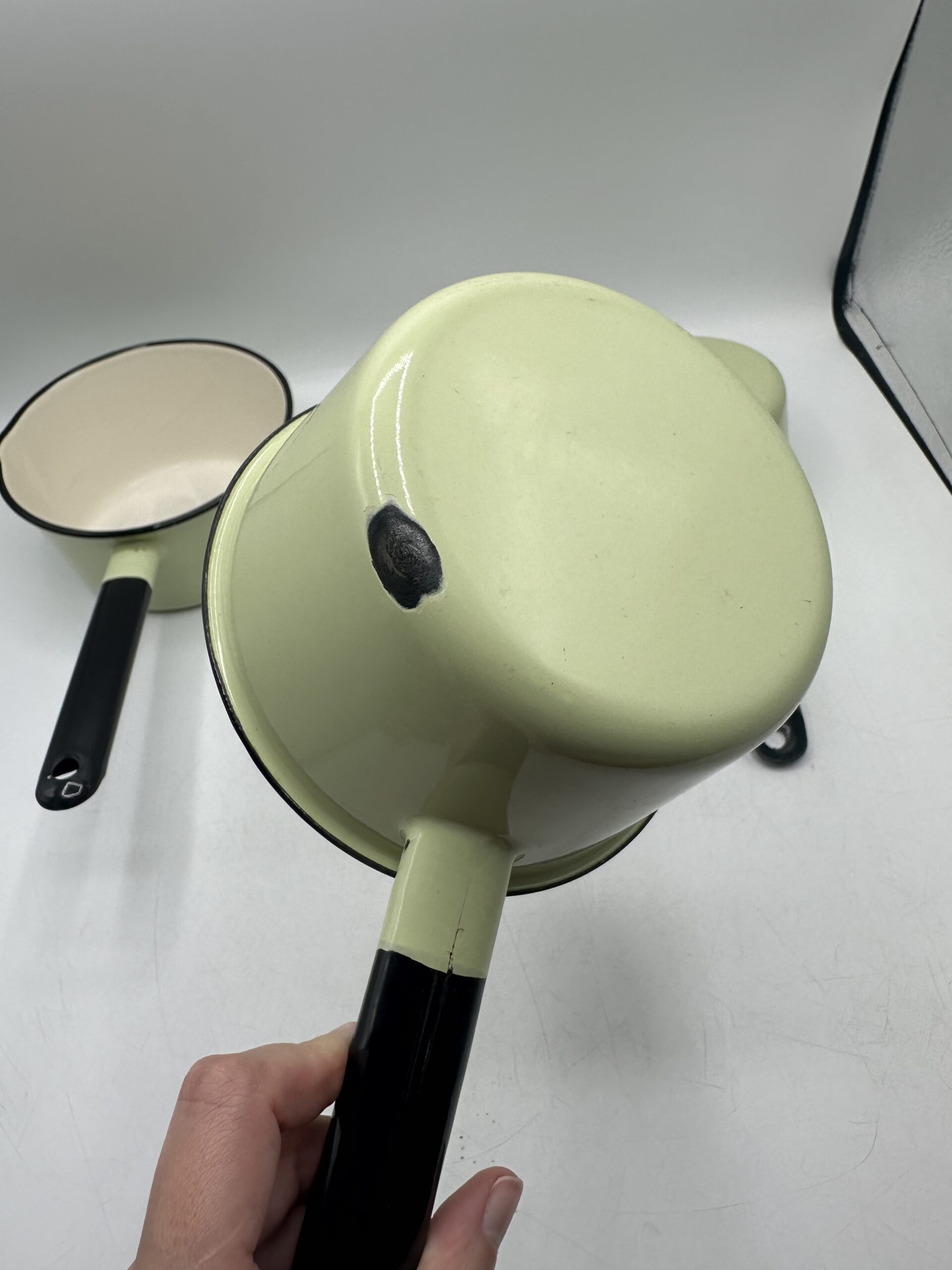 3 casseroles émaillées vert d’eau vintage – Image 11