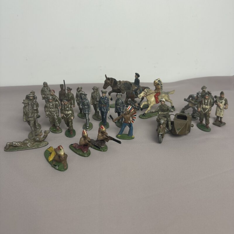 Lot soldats et figurines Quiralu