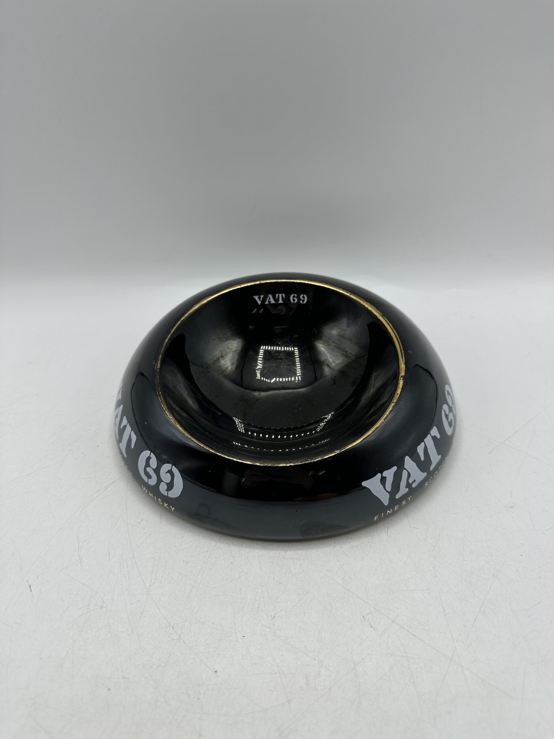 Cendrier Gien VAT 69 Whisky – Image 2