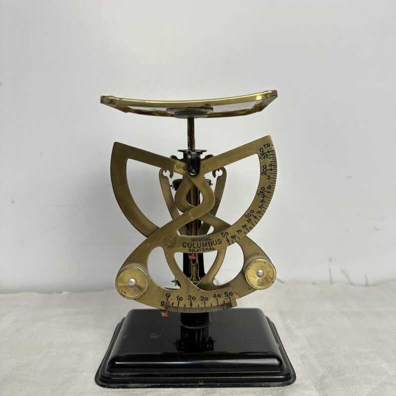 Ancienne balance pèse-lettres Columbus