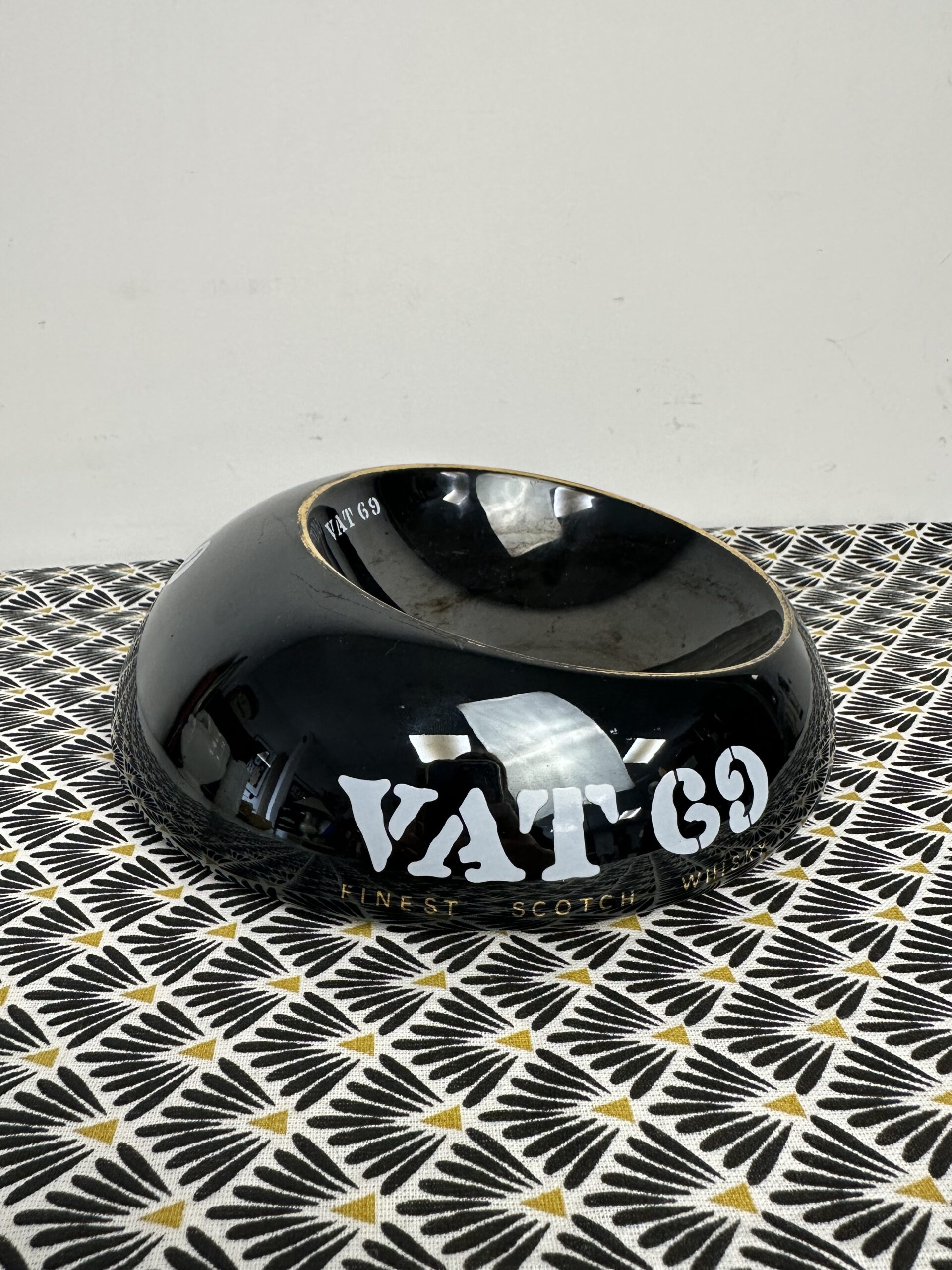 Cendrier Gien VAT 69 Whisky