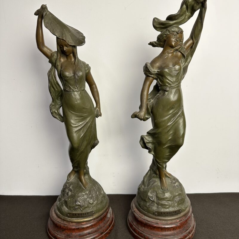 Duo de statues La Rosée et La Brise par Campagne