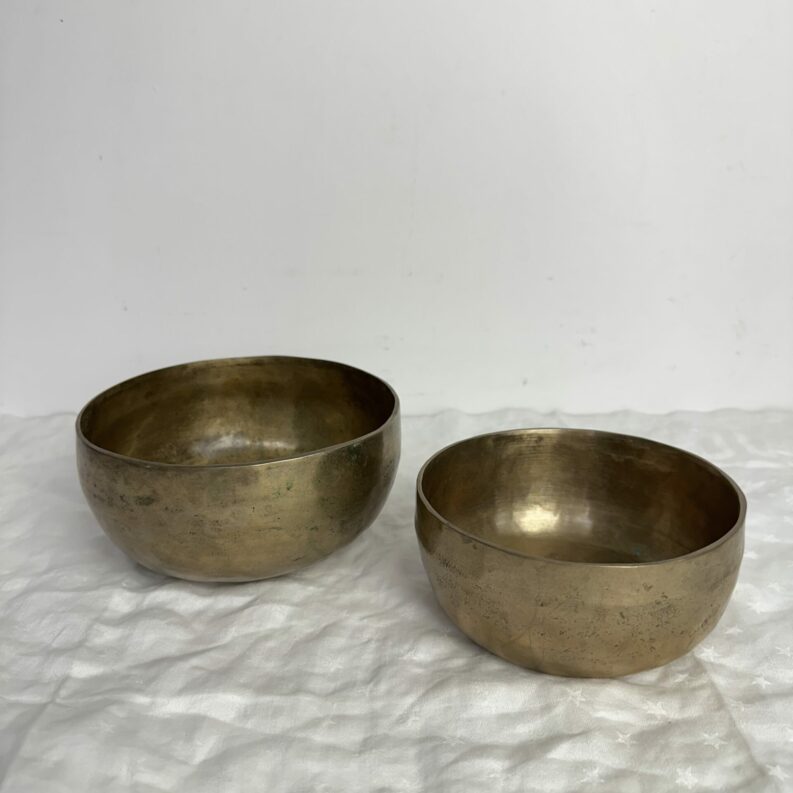 Lot de 2 bols tibétains anciens