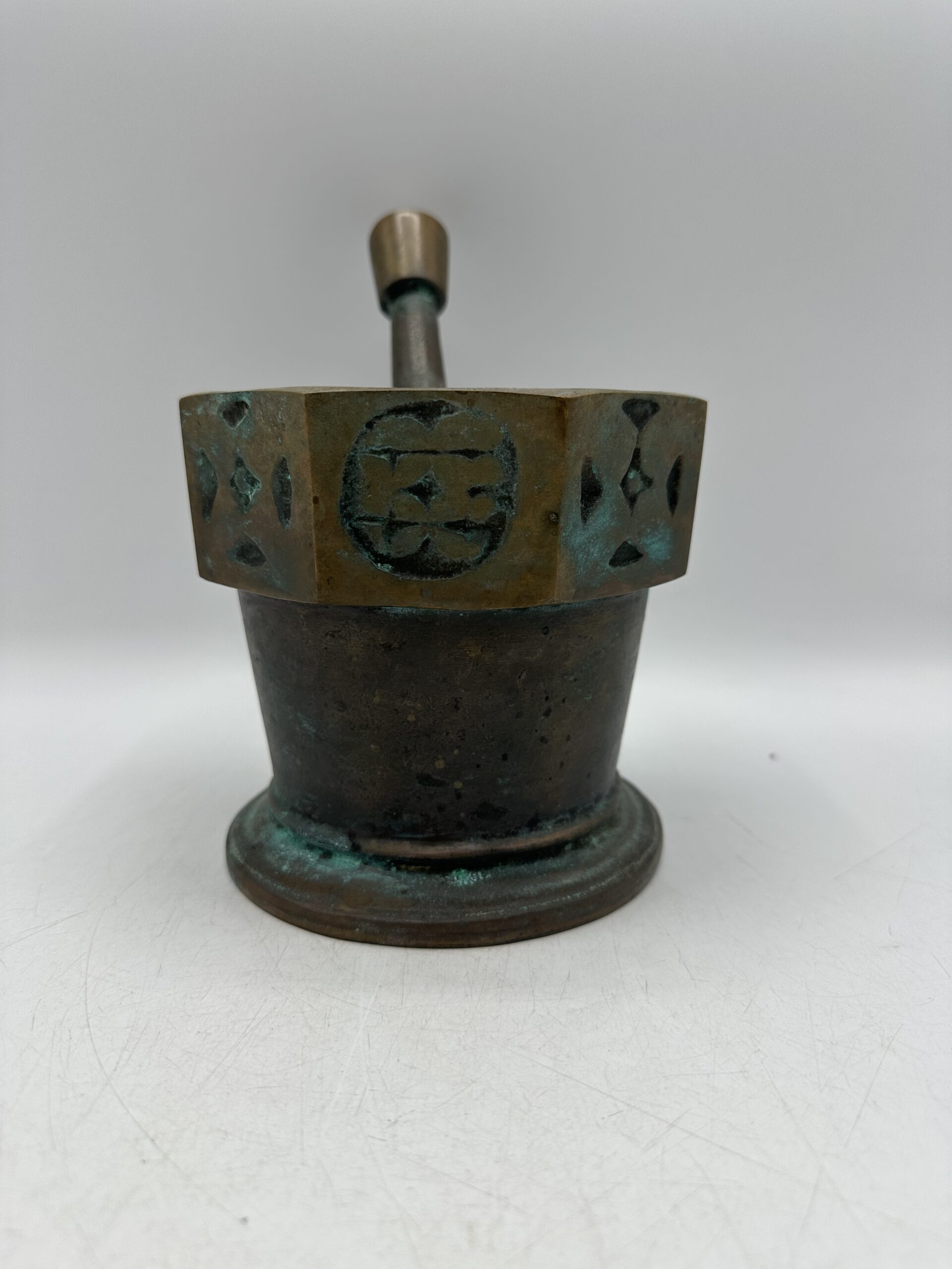 Ancien mortier et pilon en bronze années 60 – Image 11