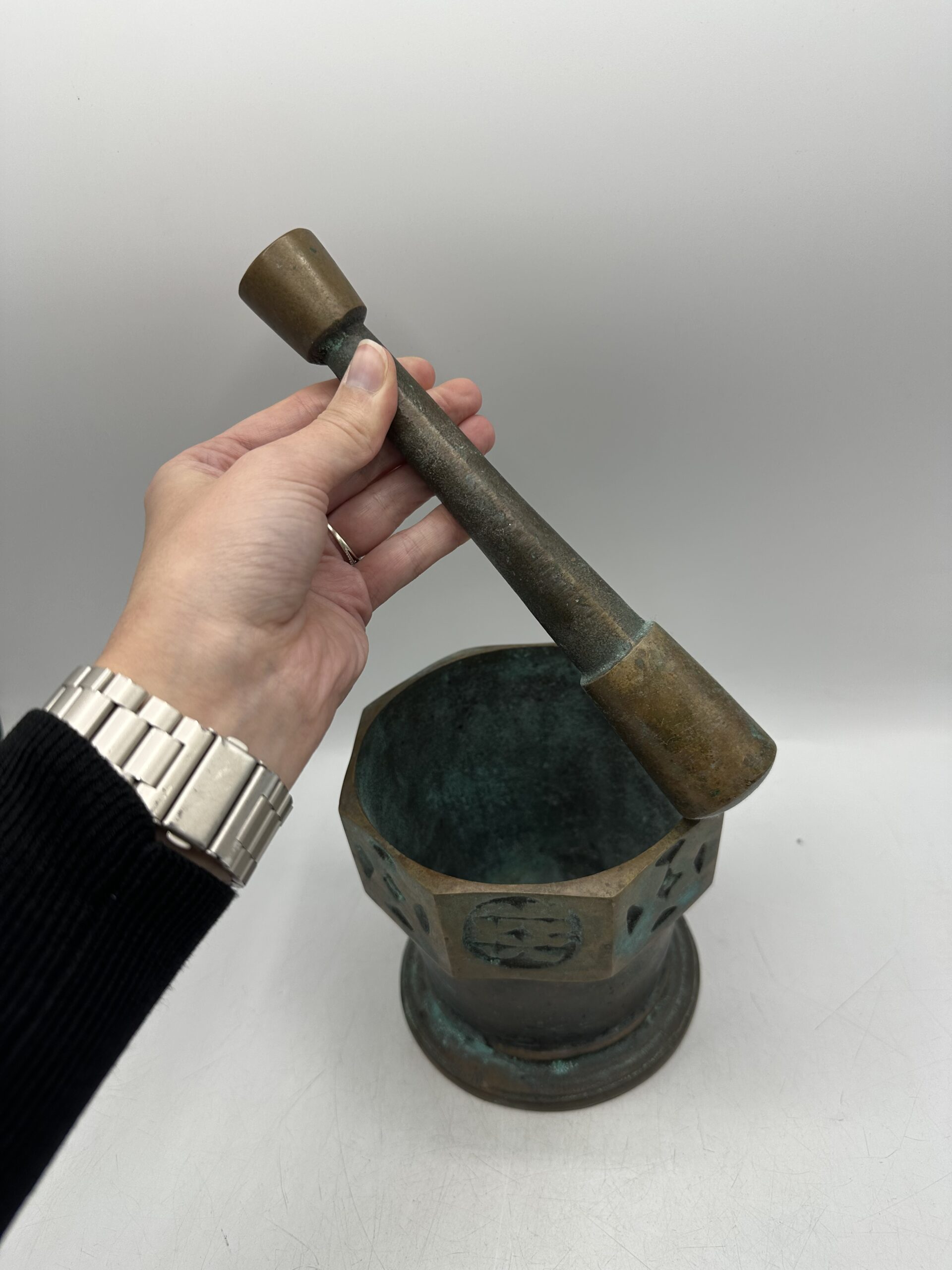 Ancien mortier et pilon en bronze années 60 – Image 7