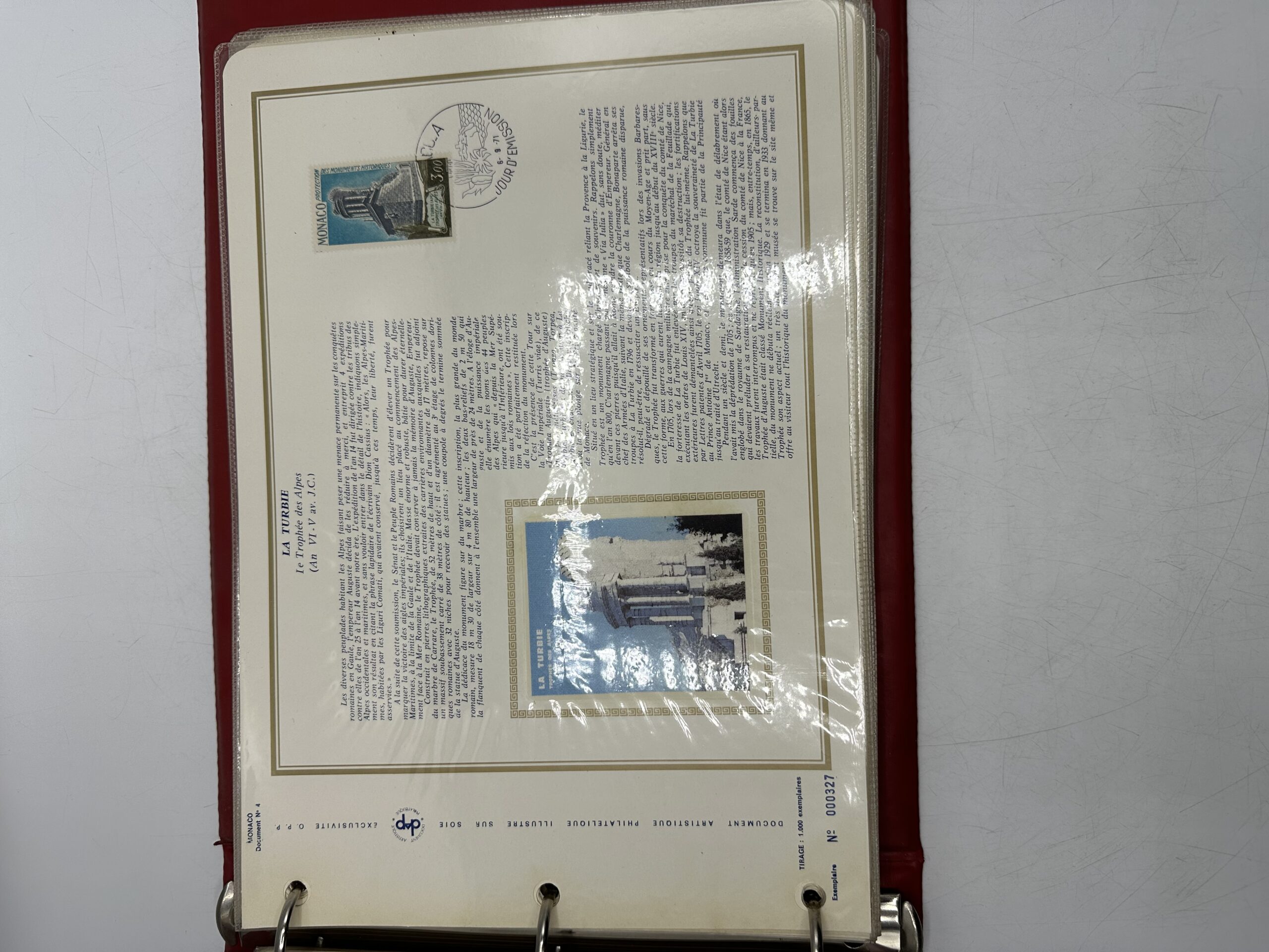 32 timbres documents philatéliques sur soie Monaco Andorre 1971 – Image 4