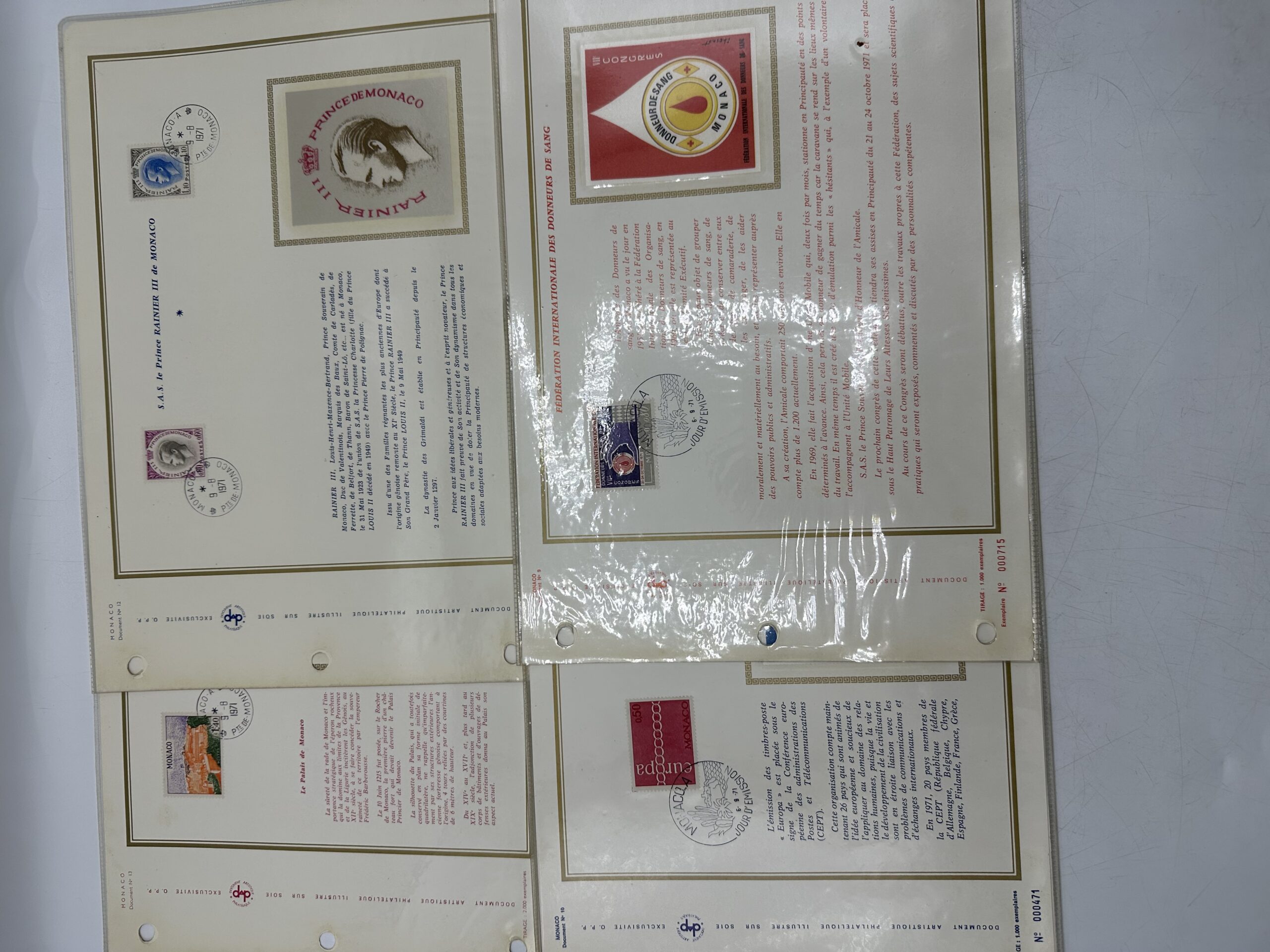 32 timbres documents philatéliques sur soie Monaco Andorre 1971 – Image 5