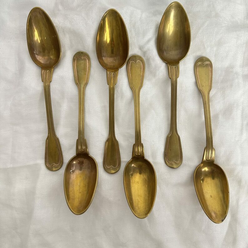 6 petites cuillères en Vermeil