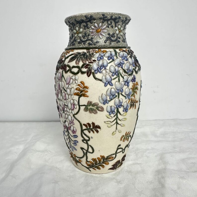 Joli vase fleuri ancien