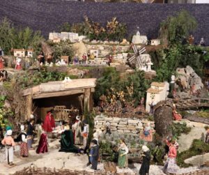 Crèche provençale avec les santons de provence