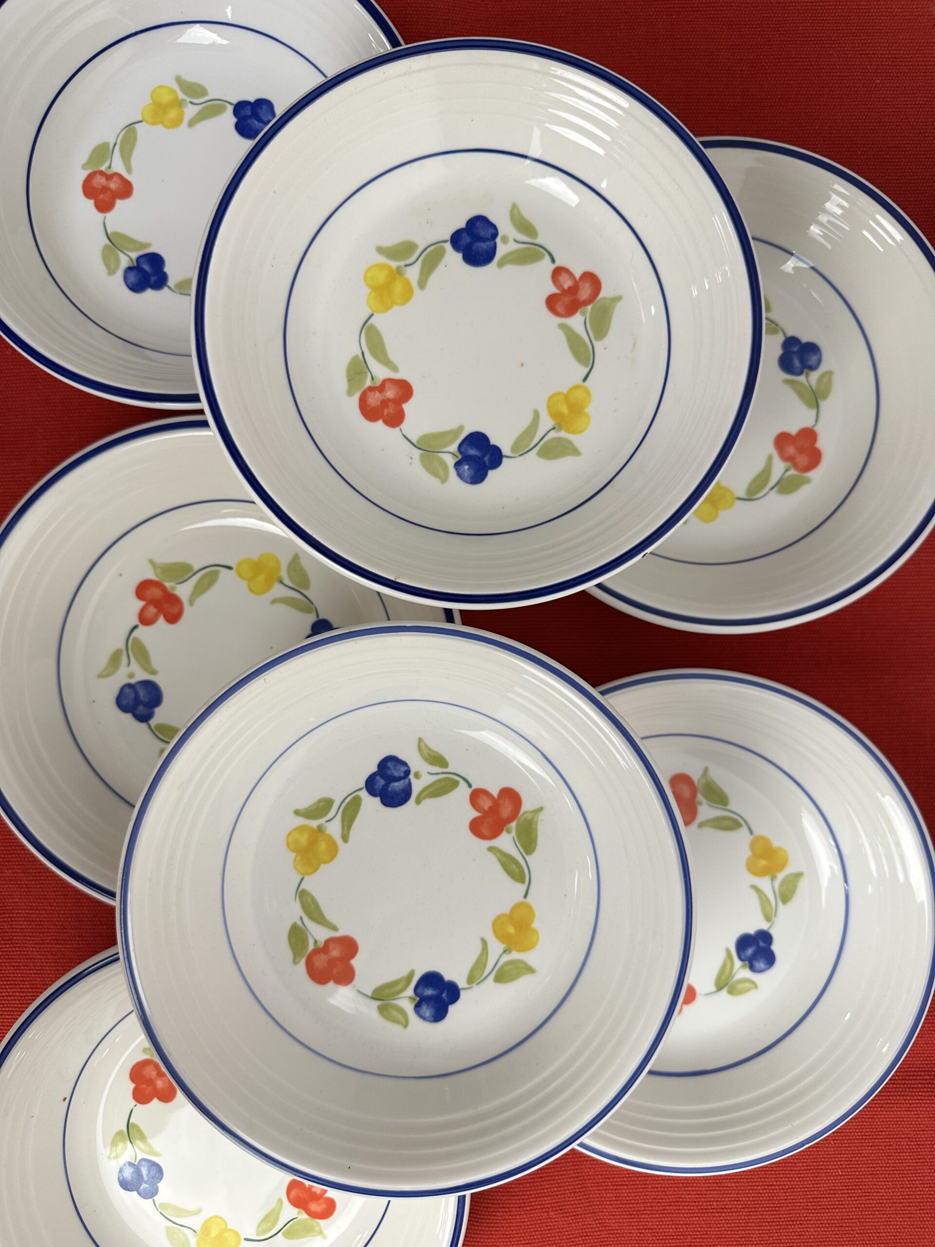 8 assiettes creuses Total Quadrifoglio