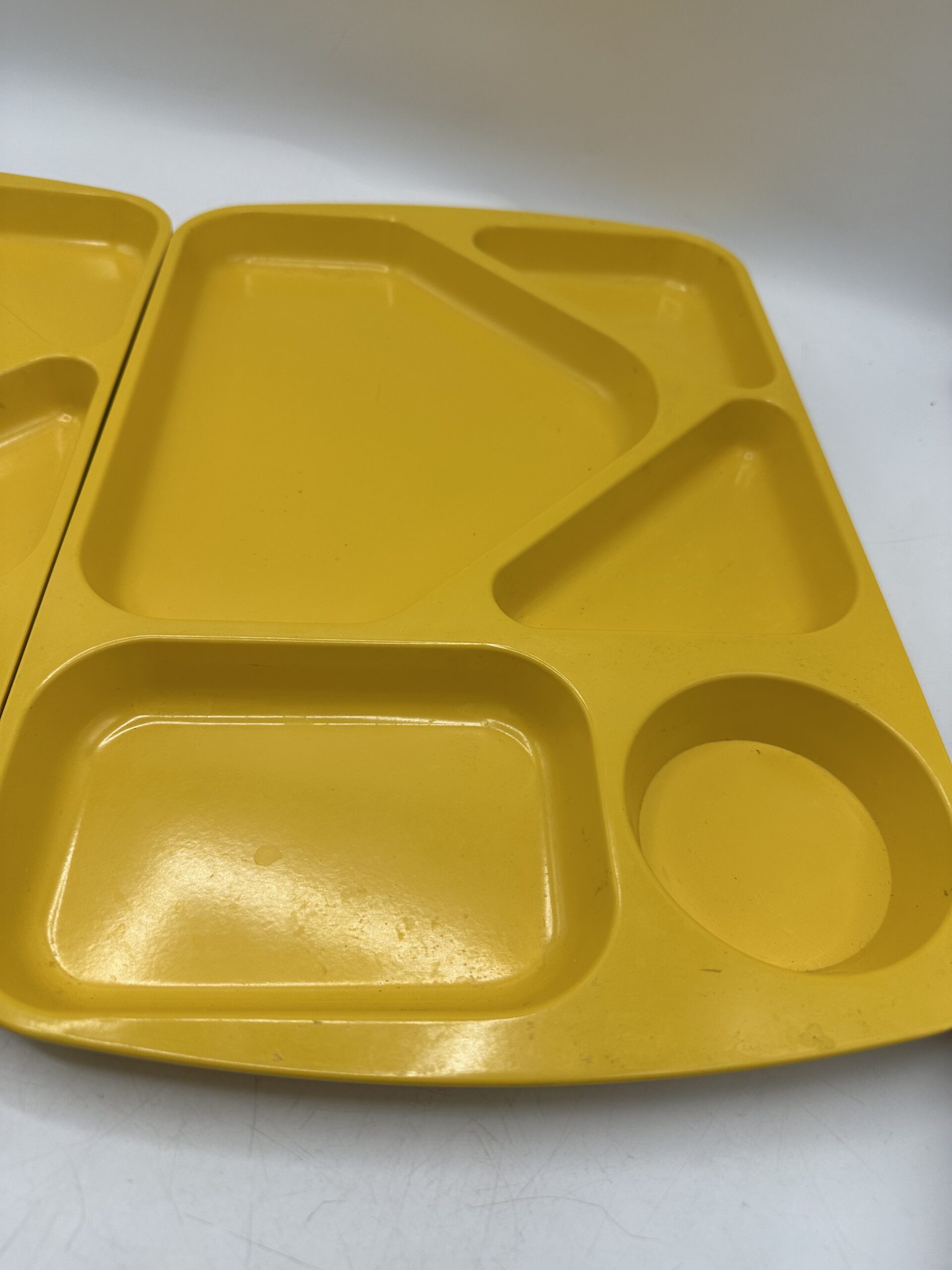 Duo plateau télé vintage mélamine – Image 7