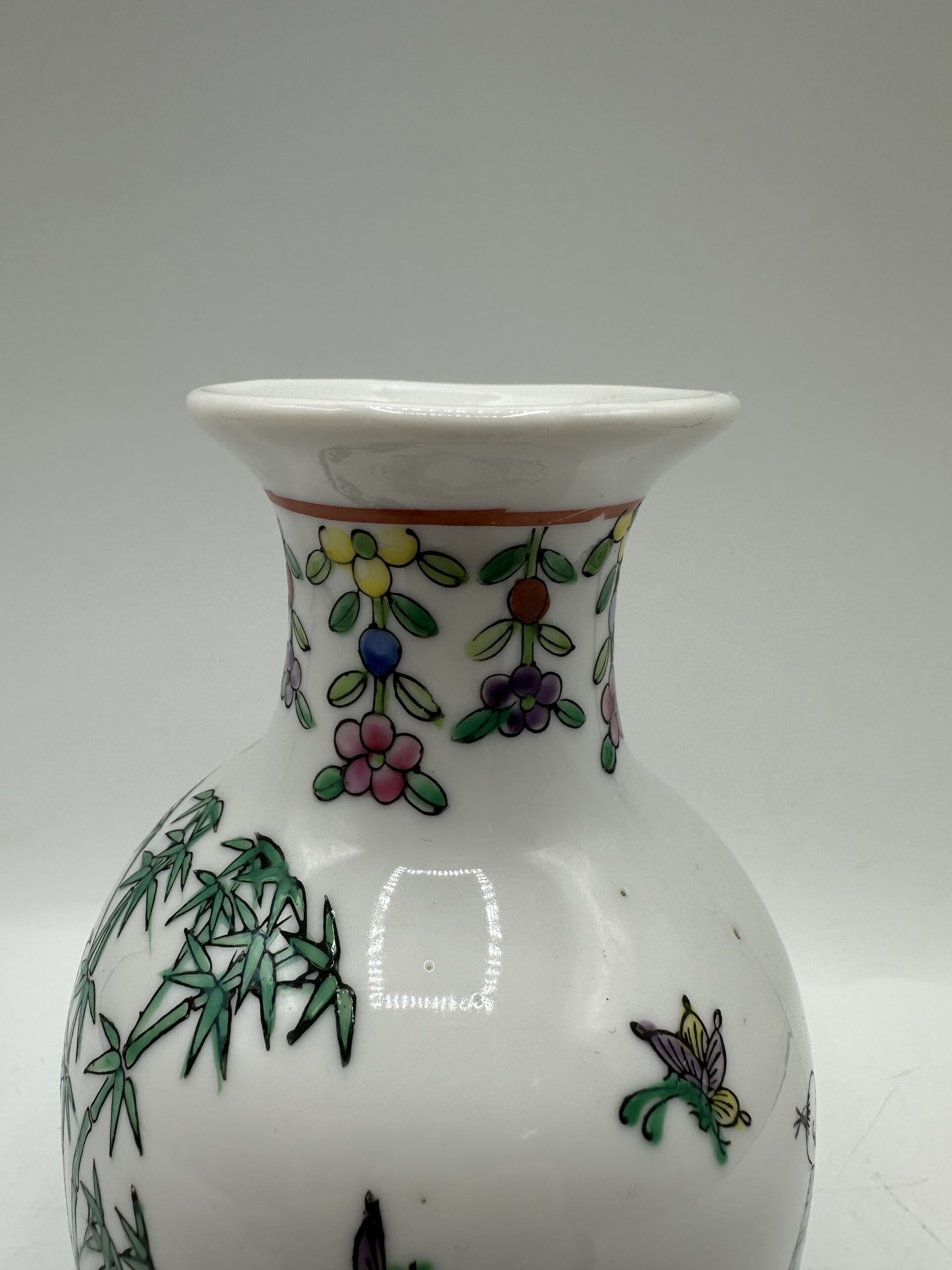 Petit vase chinois en porcelaine – Image 6