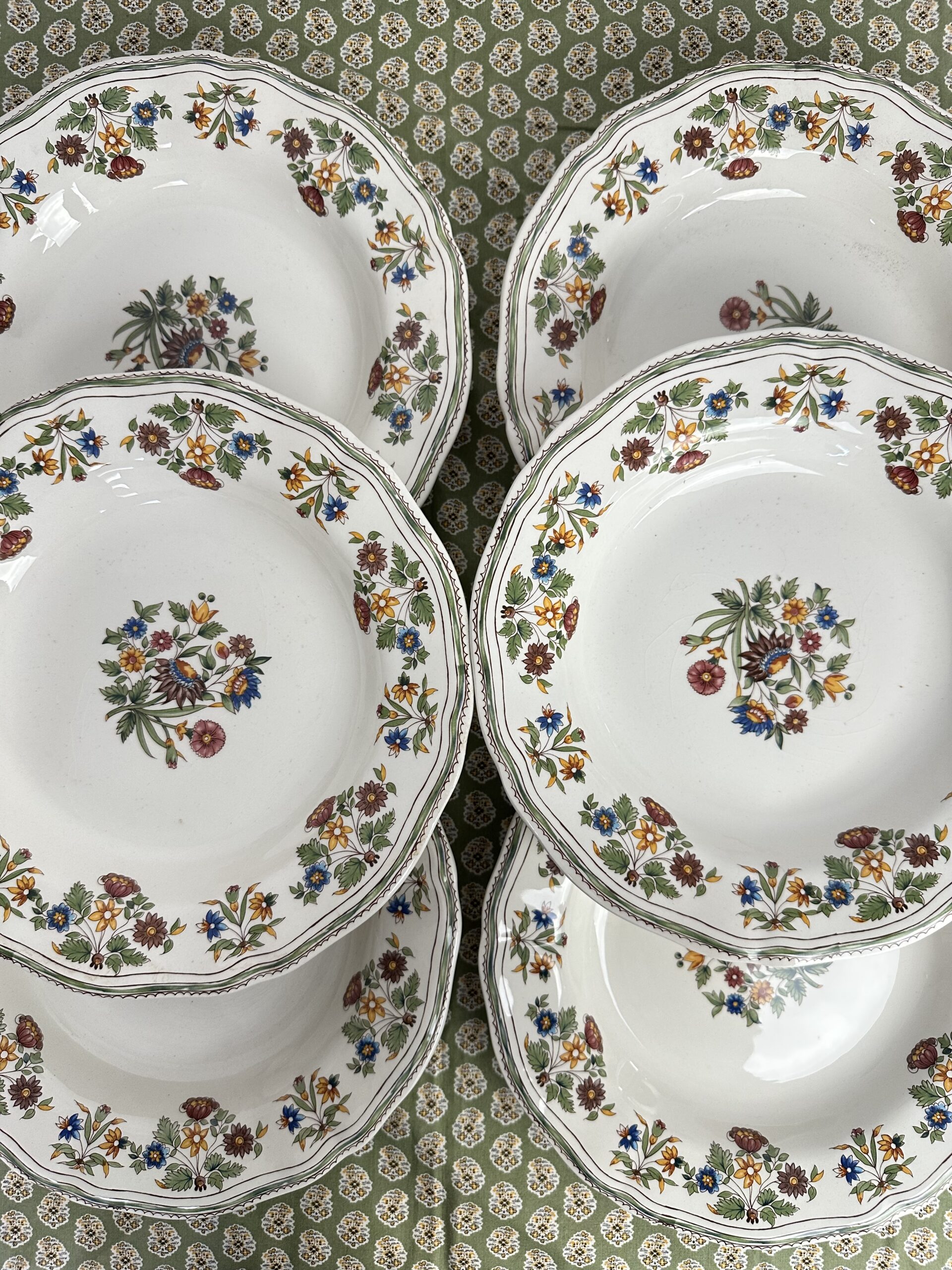 6 assiettes creuses Gien Moustiers Olerys