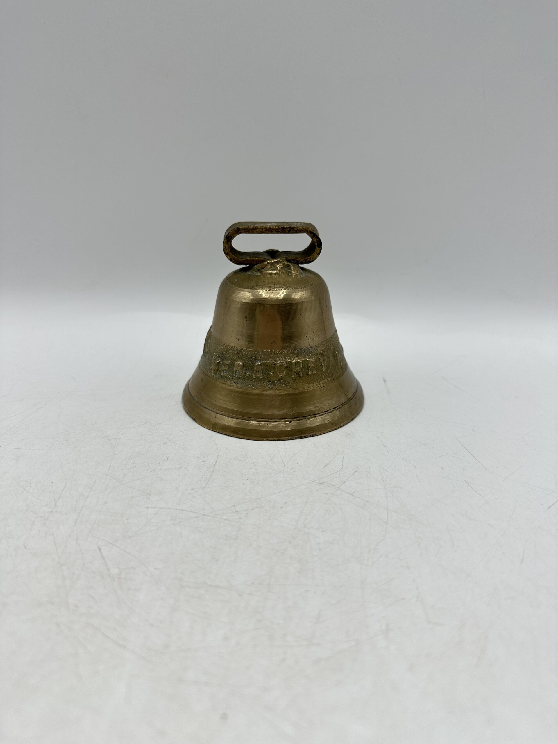 Petite cloche en laiton ancienne – Image 3