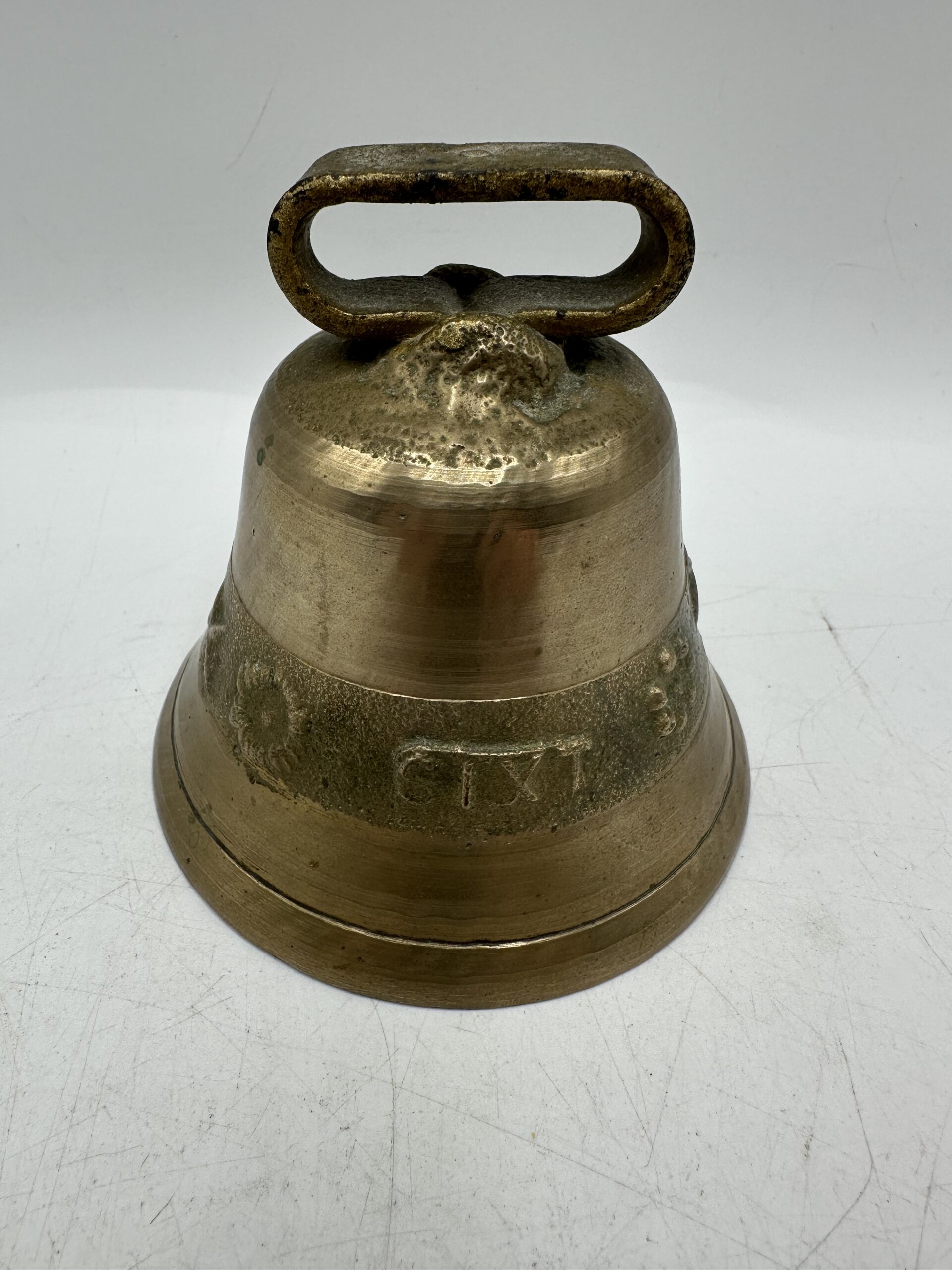 Petite cloche en laiton ancienne – Image 6