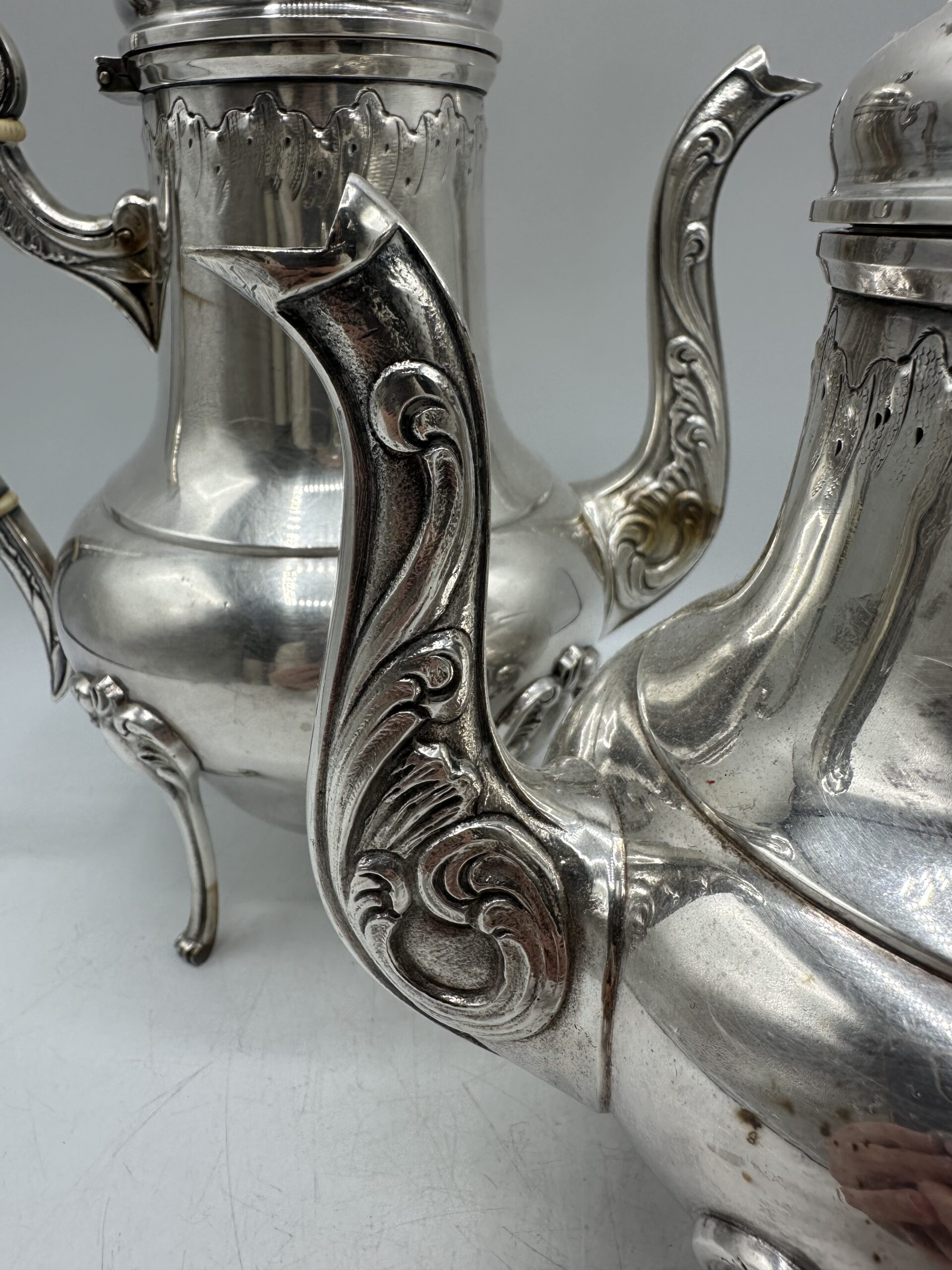 Duo théières anciennes métal argenté – Image 4
