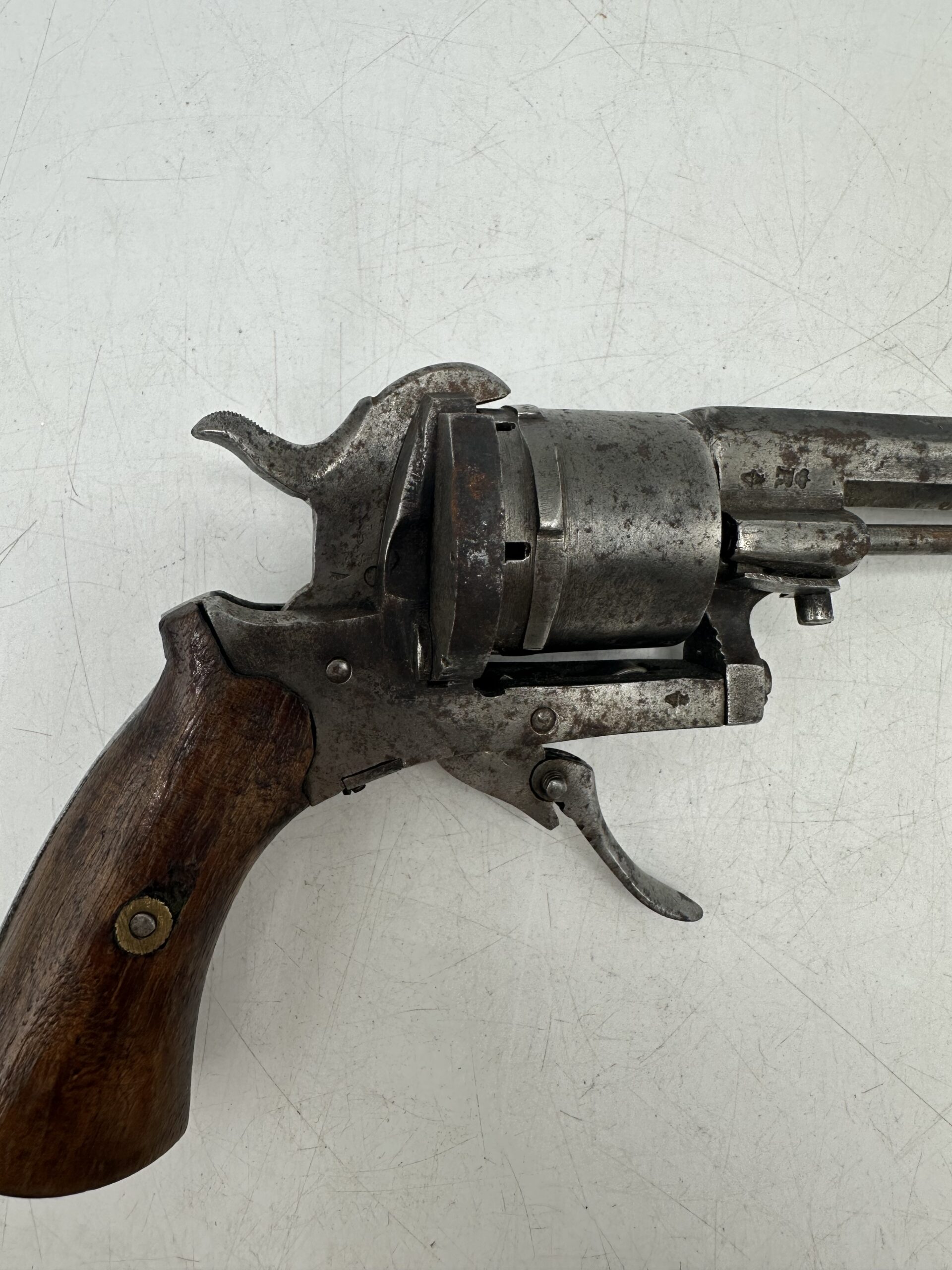 Ancien revolver à broche ELG – Image 4