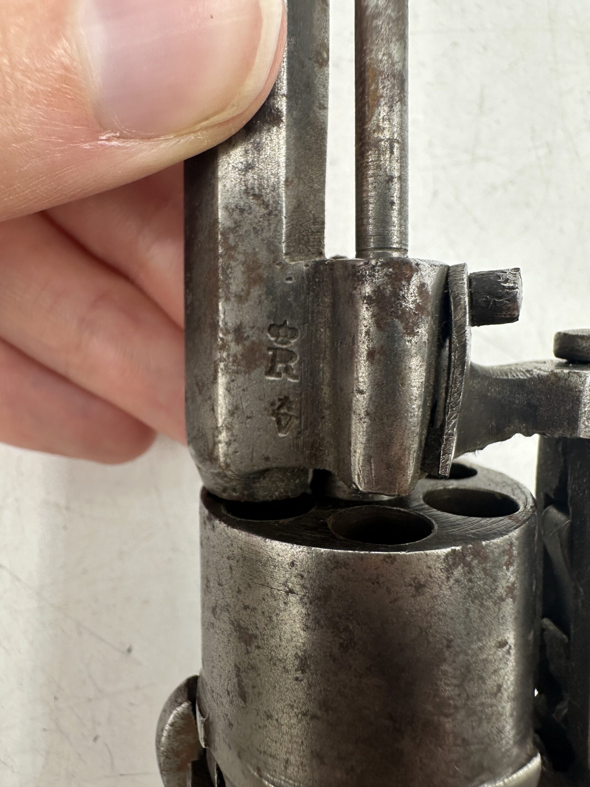 Ancien revolver à broche ELG – Image 6