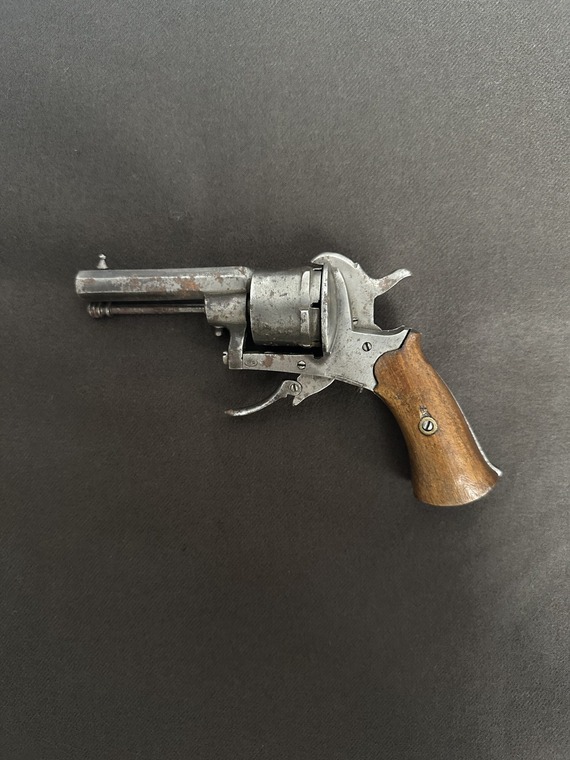 Ancien revolver à broche ELG