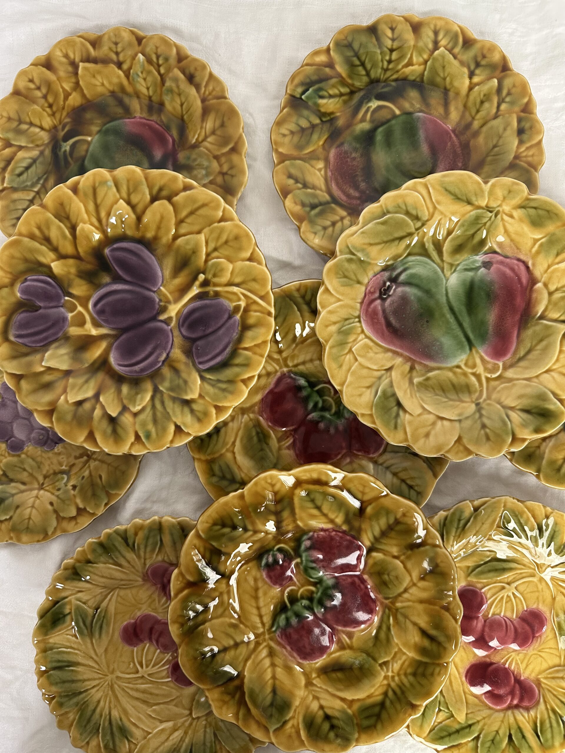 10 assiettes barbotine Sarreguemines