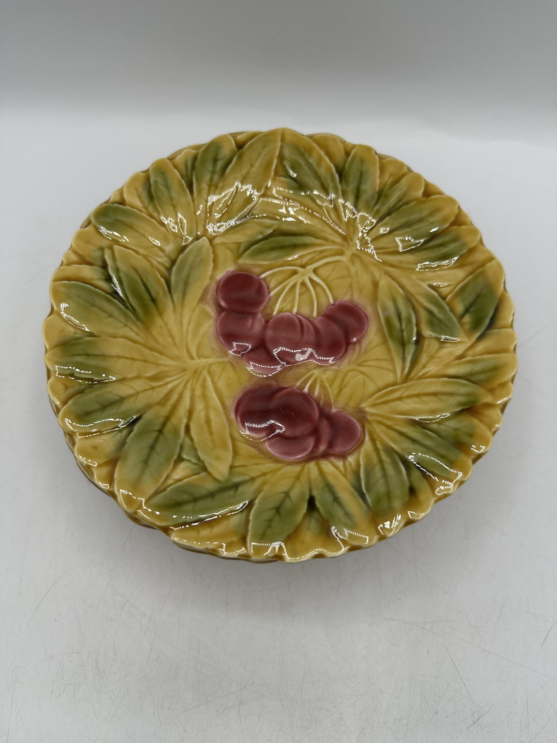 10 assiettes barbotine Sarreguemines – Image 17