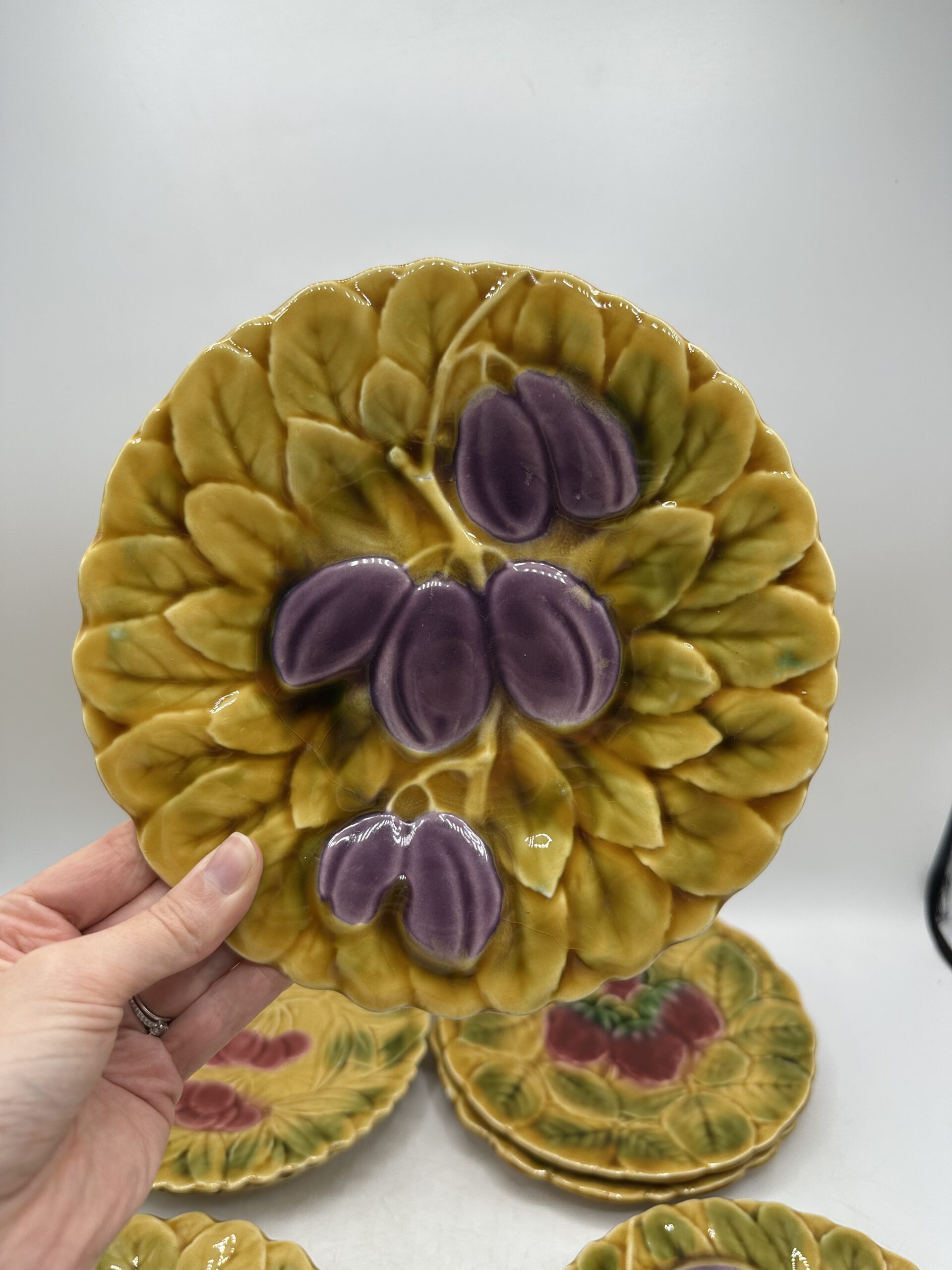 10 assiettes barbotine Sarreguemines – Image 4