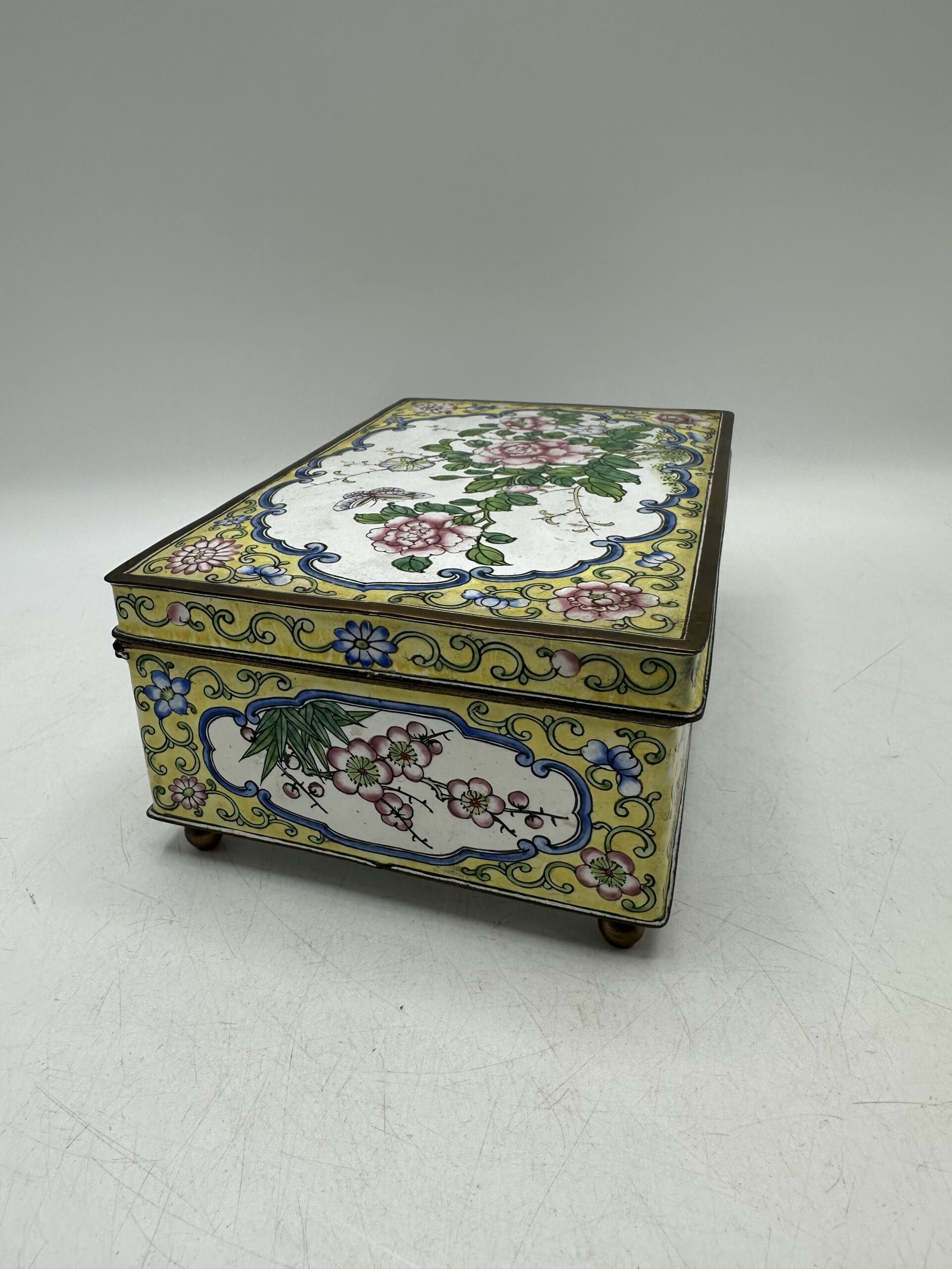 Boite émaillée style chinois – Image 3