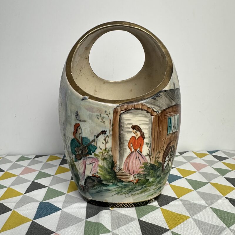 Vase ancien H Bequet