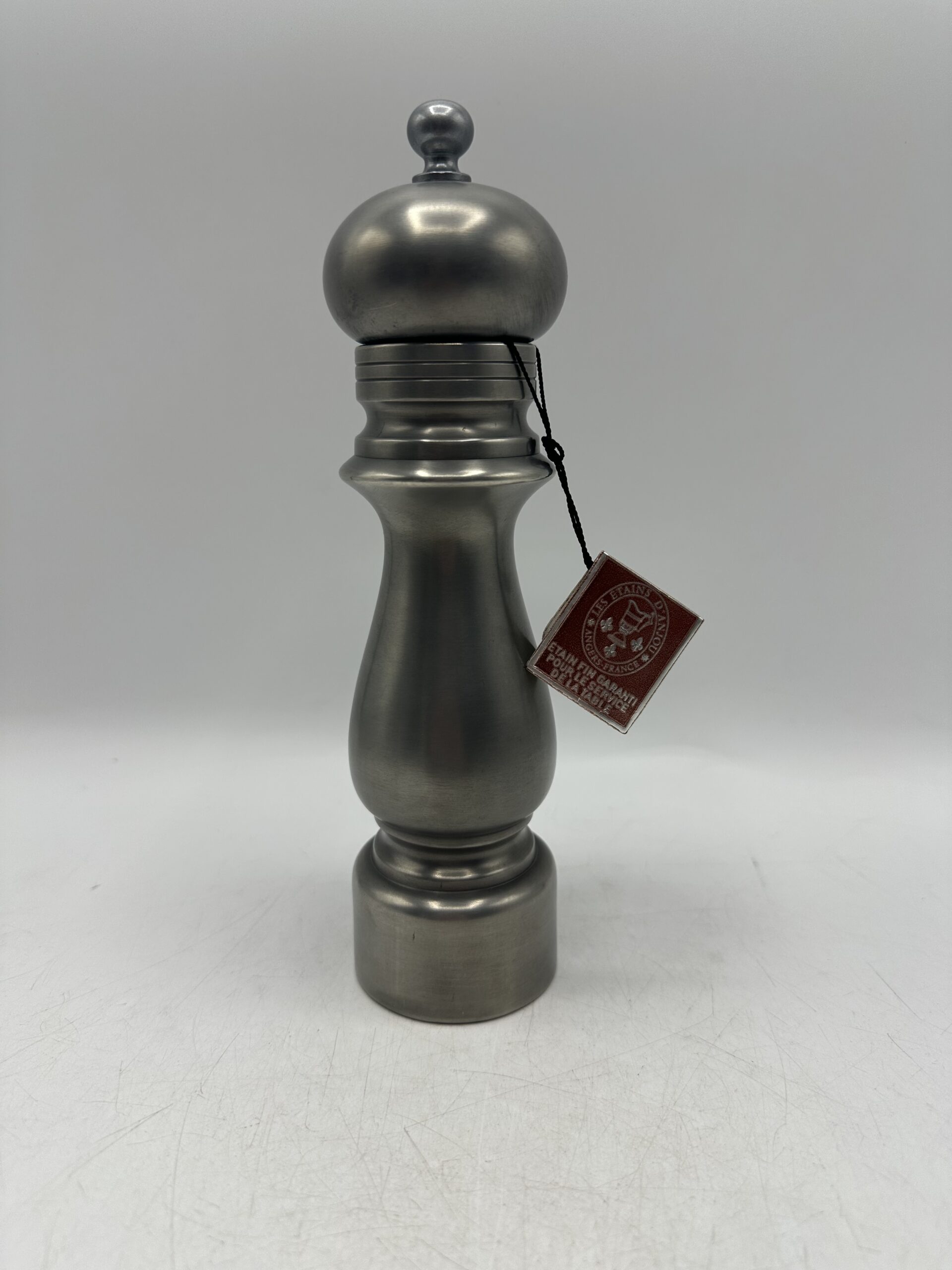 Poivrier vintage Les Etains d'Anjou – Image 7