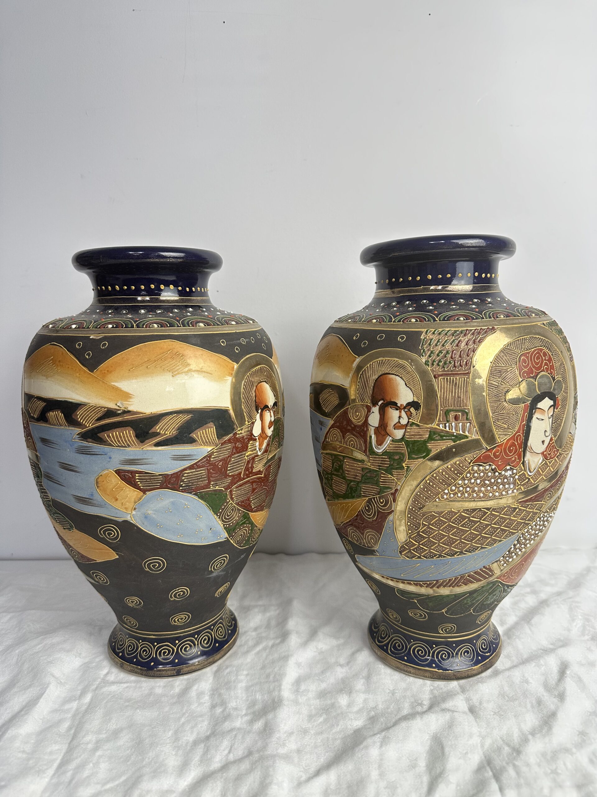 Lot de 2 vases japonais Satsuma
