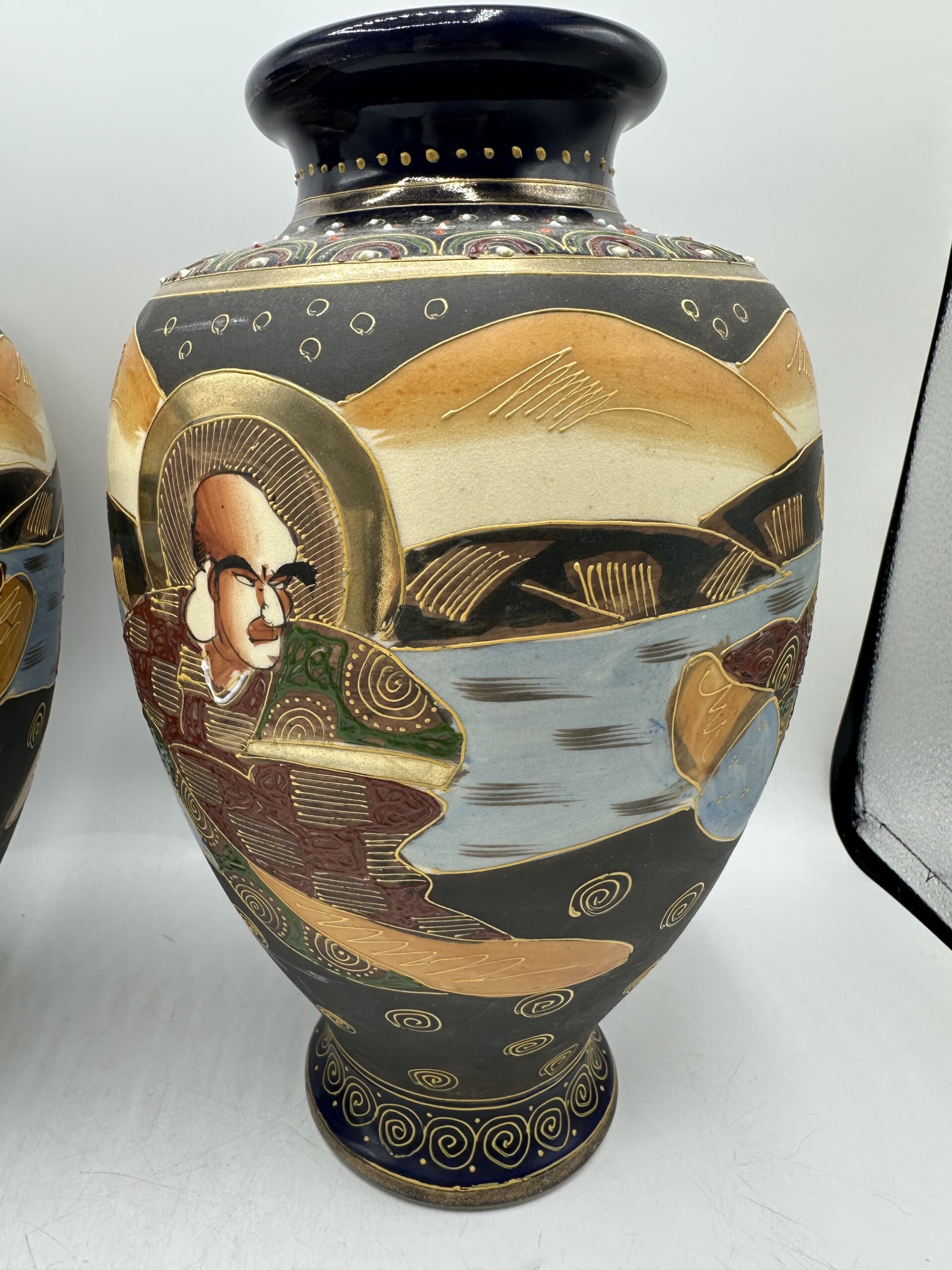 Lot de 2 vases japonais Satsuma – Image 9