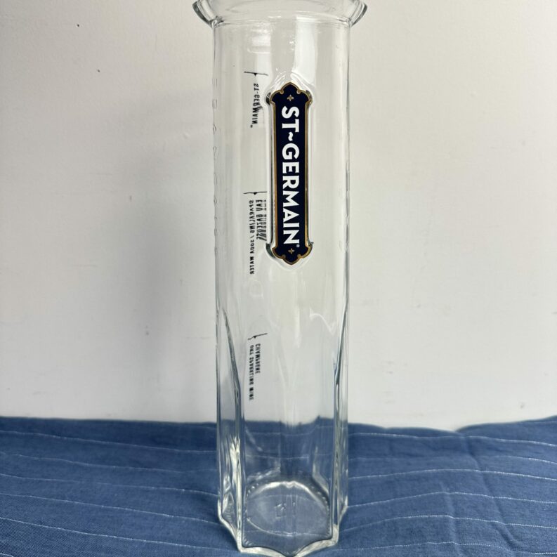 Carafe St Germain vintage