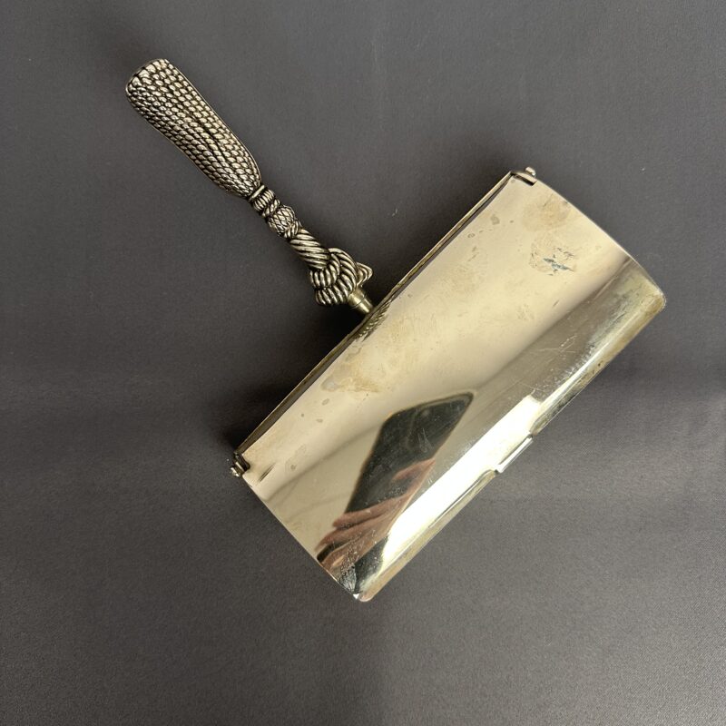 Ramasse miettes Silea métal argenté