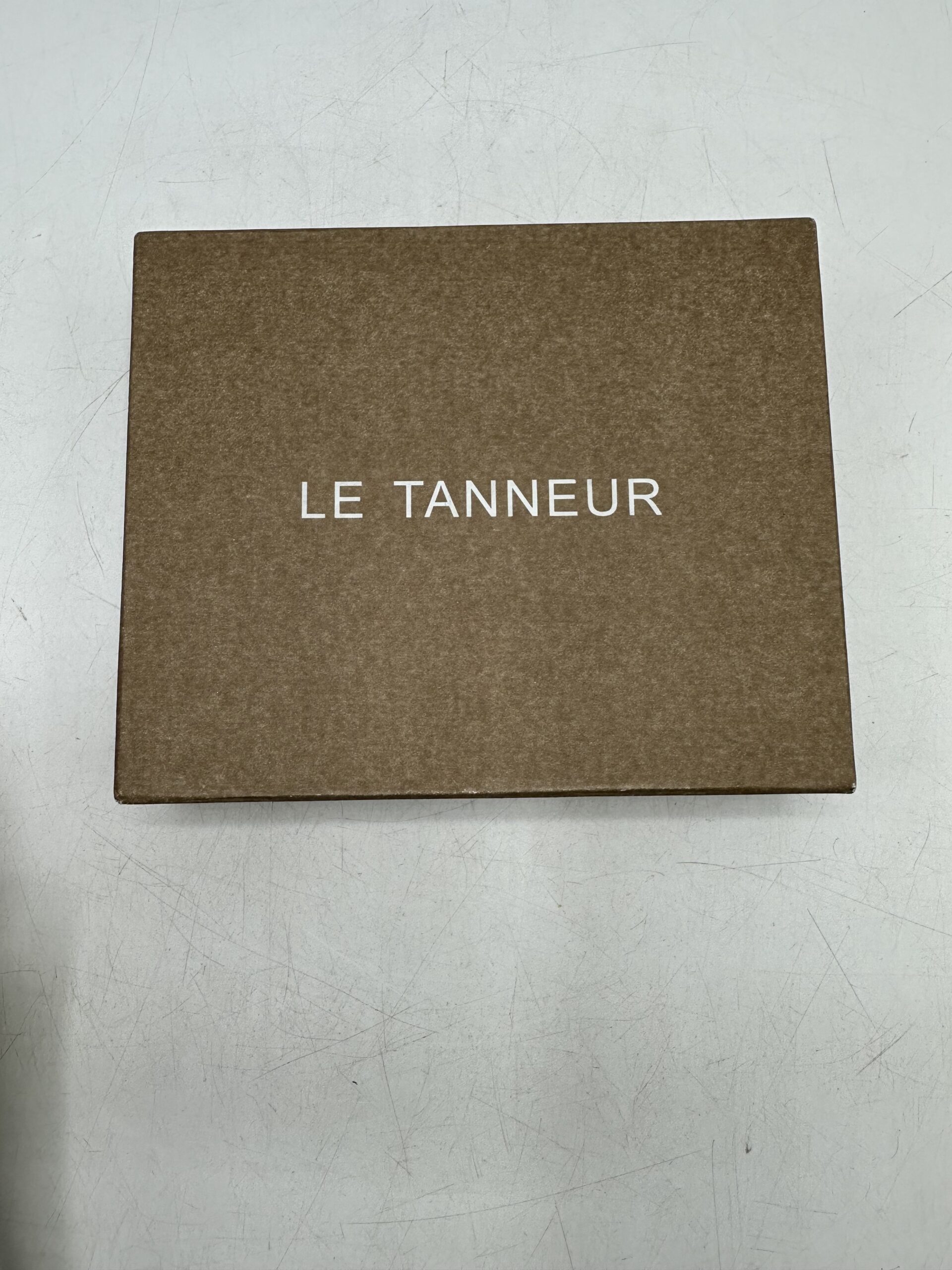 Ancien porte monnaie en cuir Le Tanneur vintage – Image 2