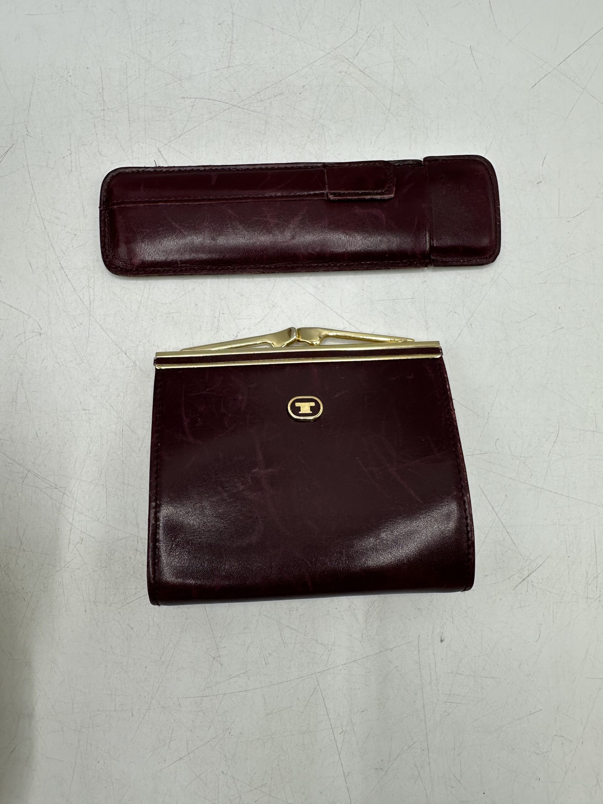 Ancien porte monnaie en cuir Le Tanneur vintage – Image 3