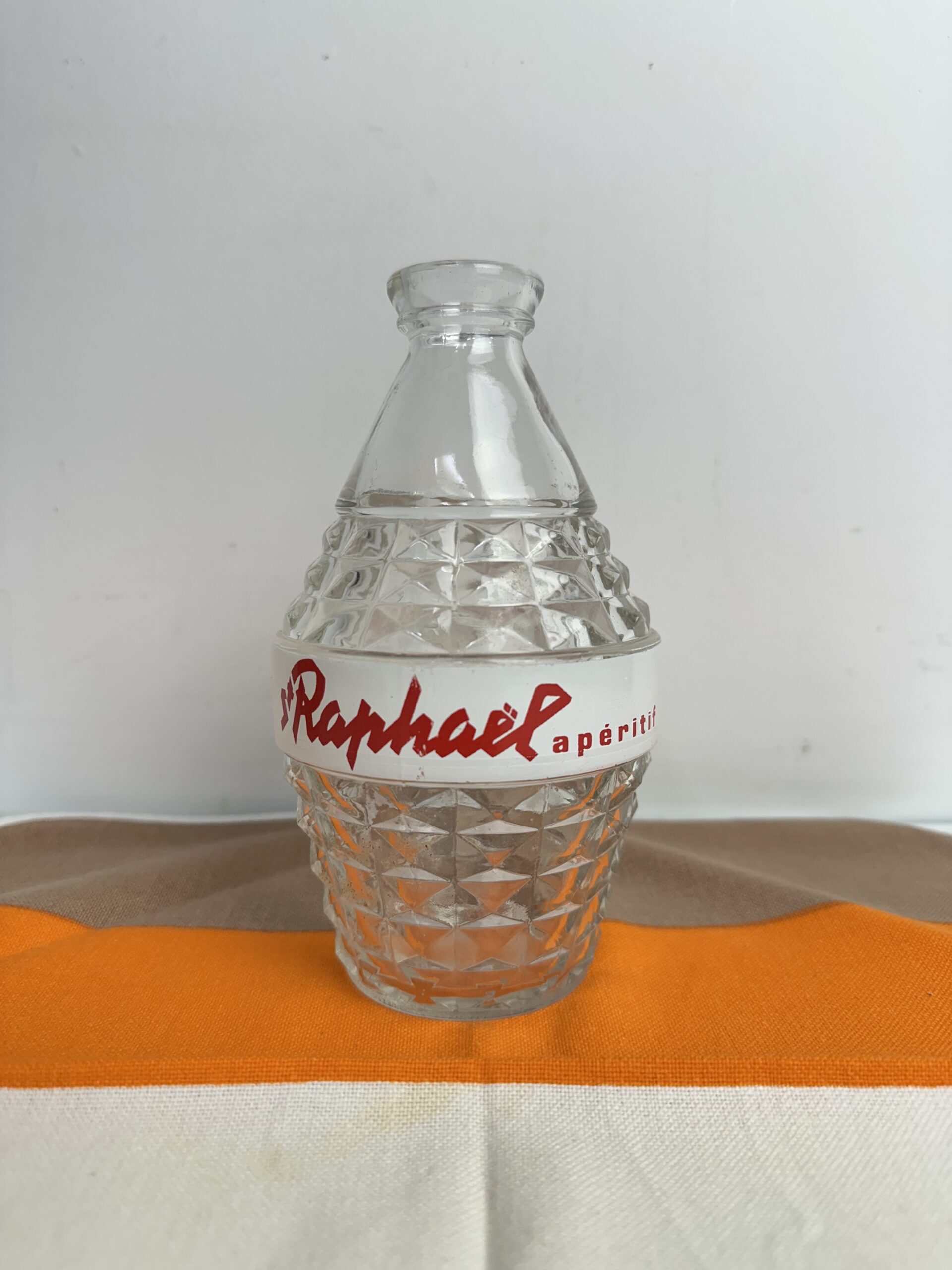 Carafe vintage publicitaire St Raphael