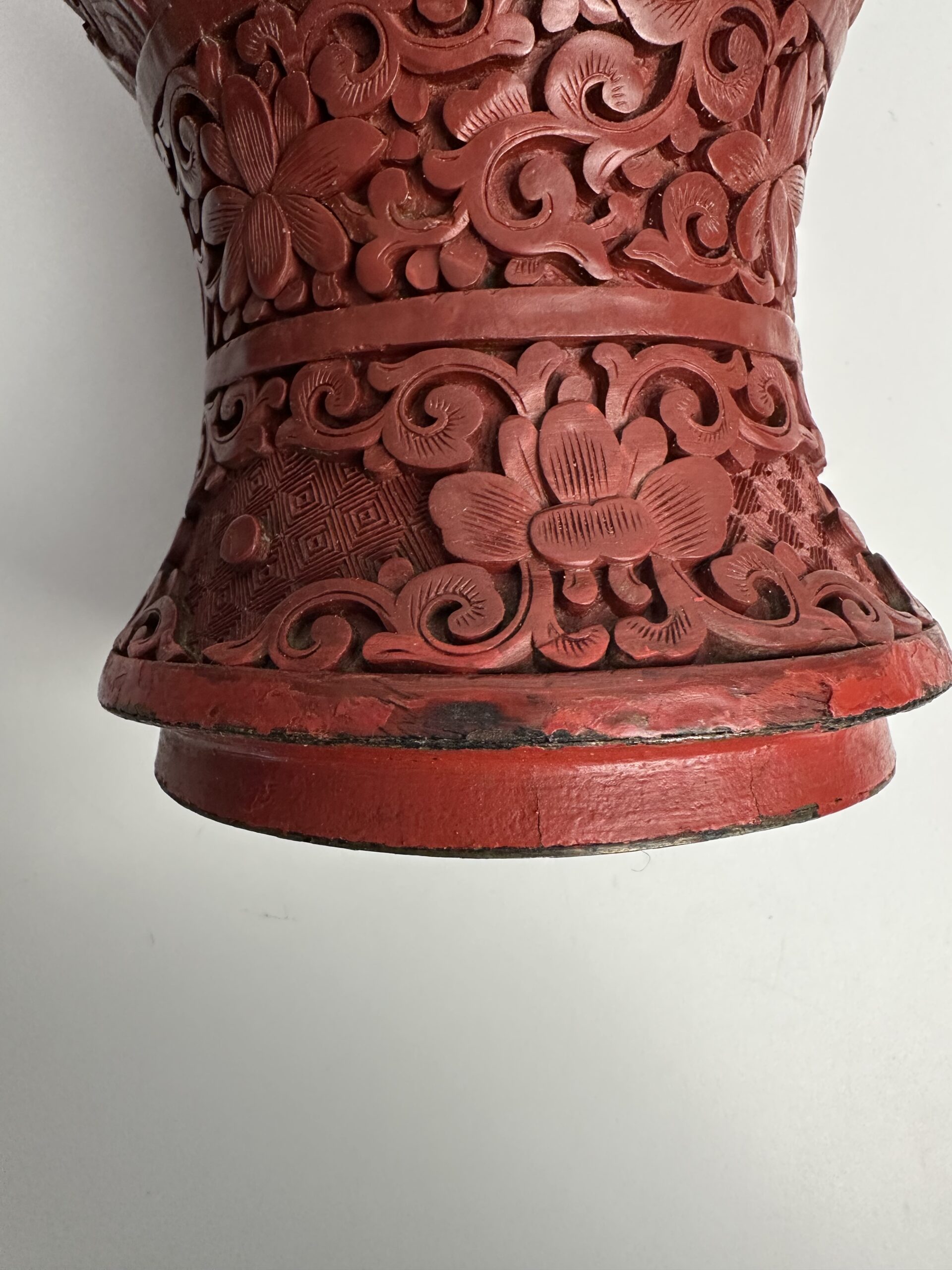 Ancien vase chinois laque cinabre – Image 6