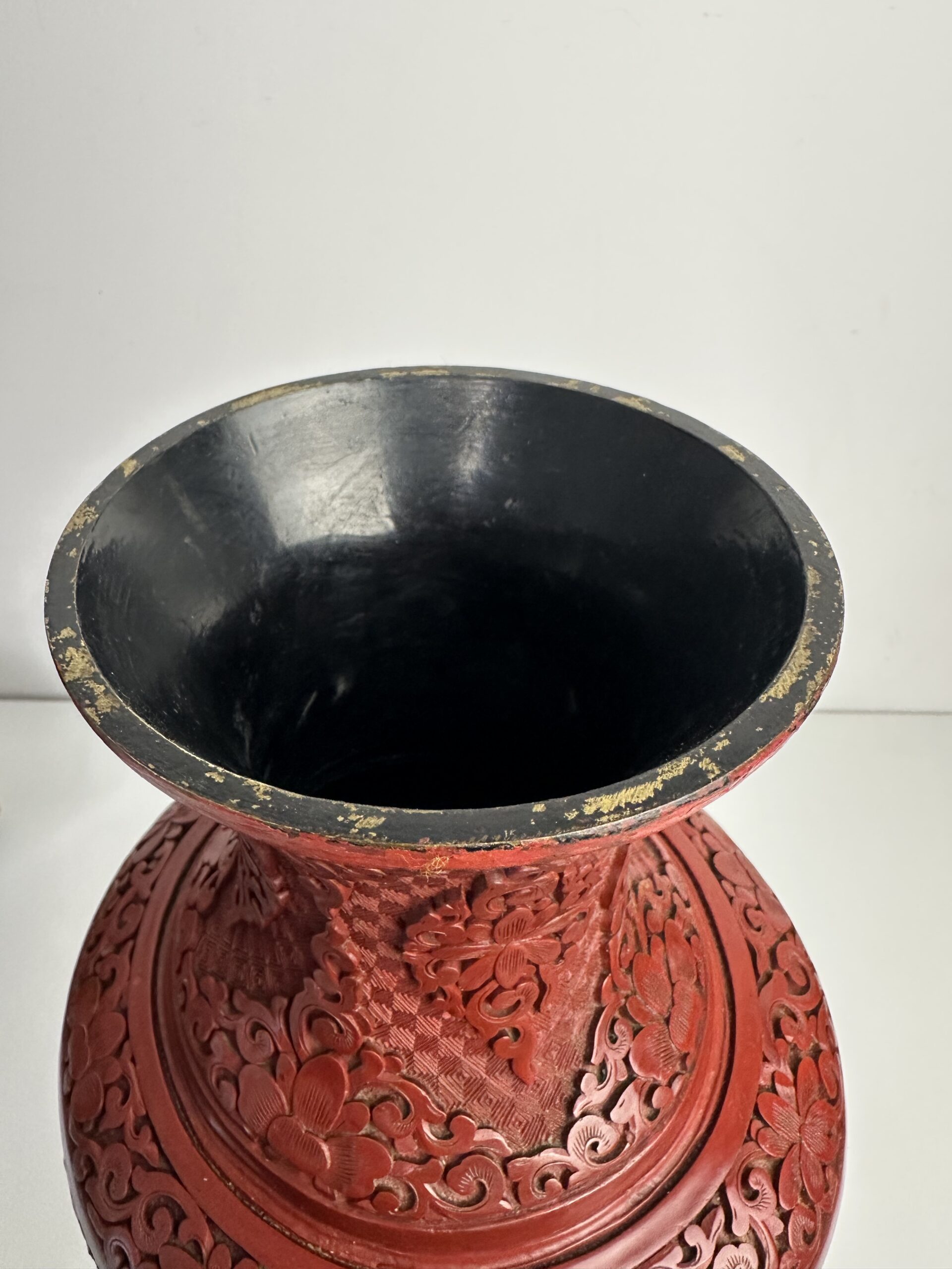 Ancien vase chinois laque cinabre – Image 10