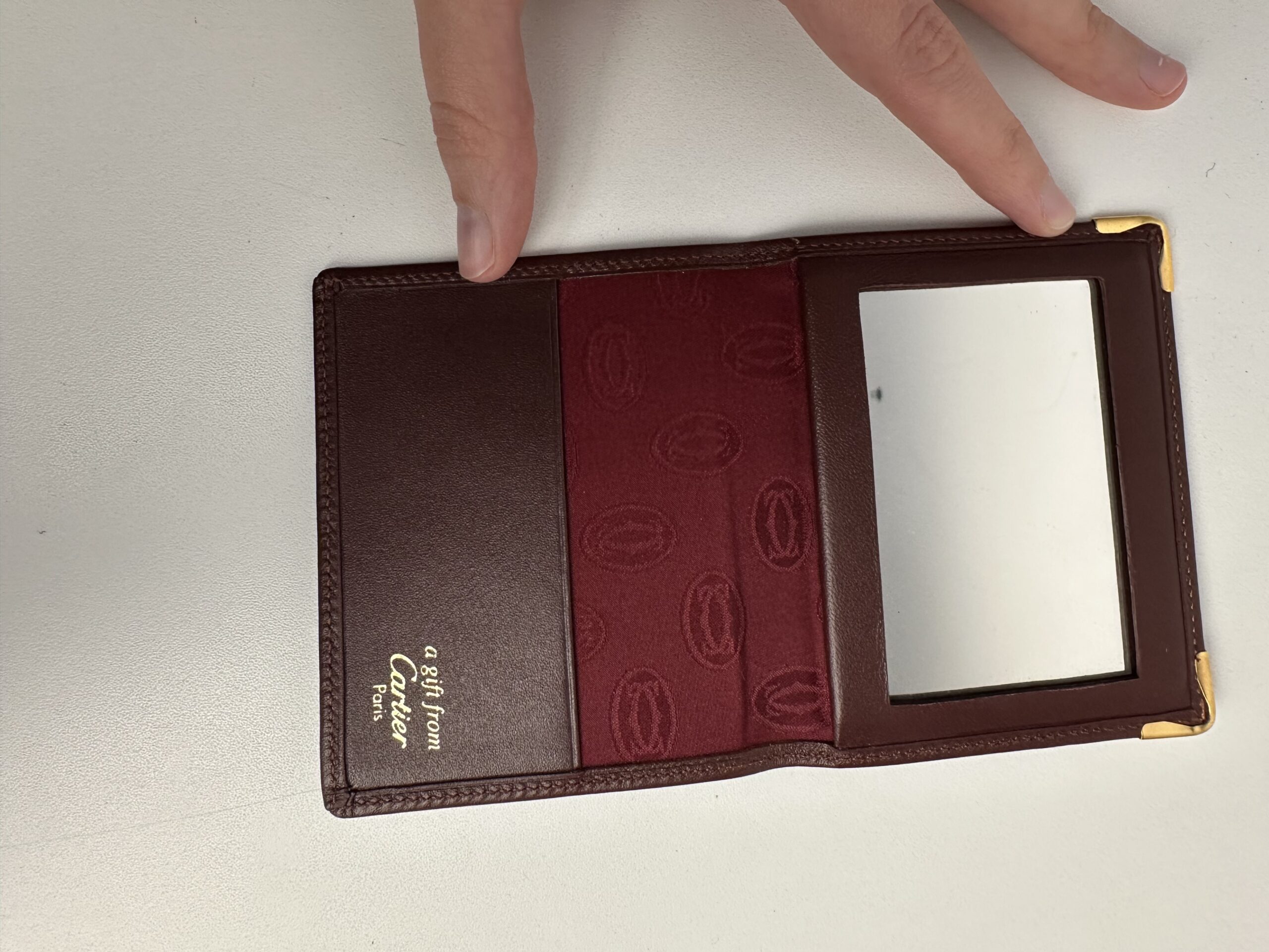 Miroir de poche en cuir Cartier vintage – Image 5