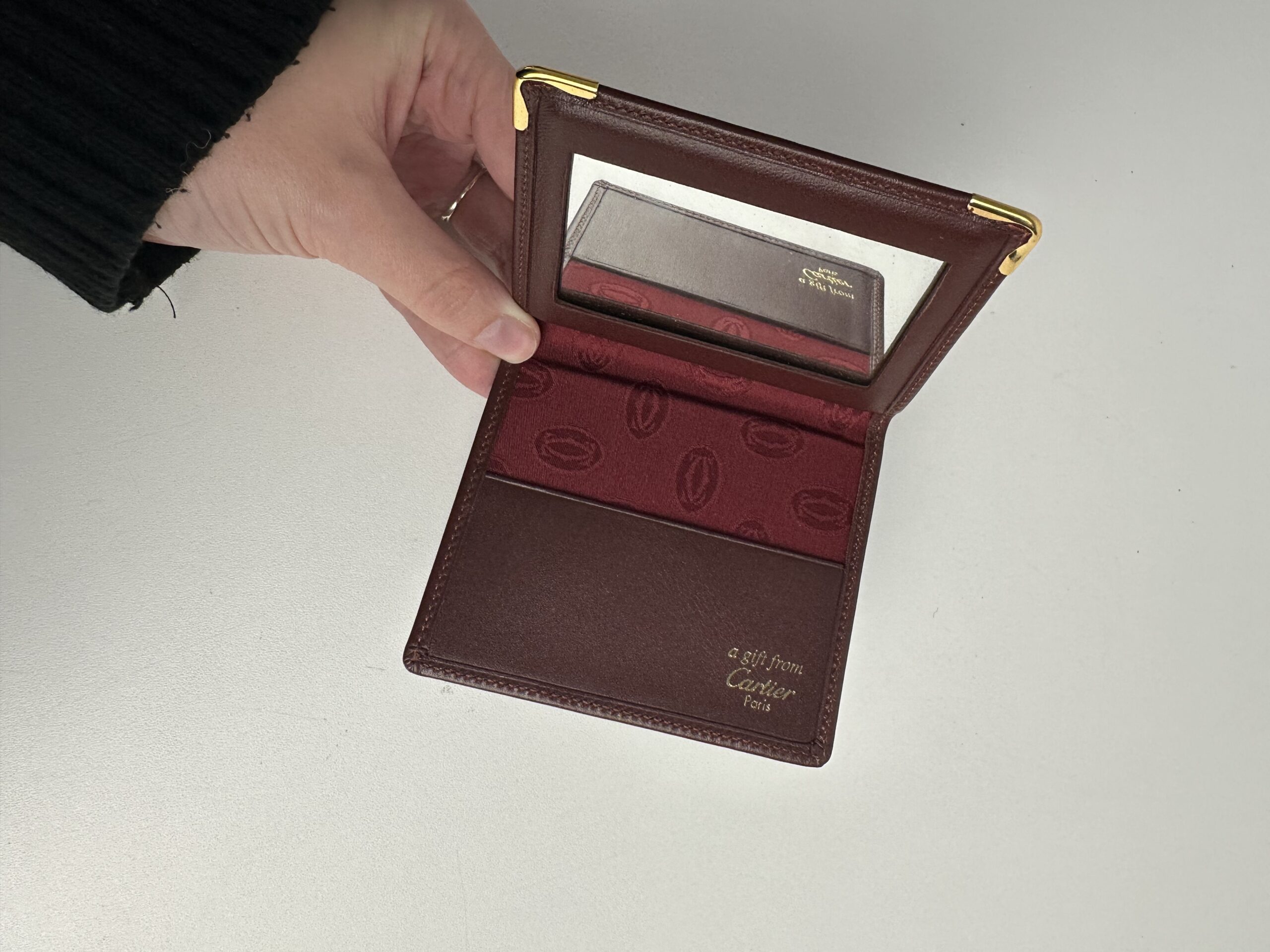 Miroir de poche en cuir Cartier vintage – Image 9