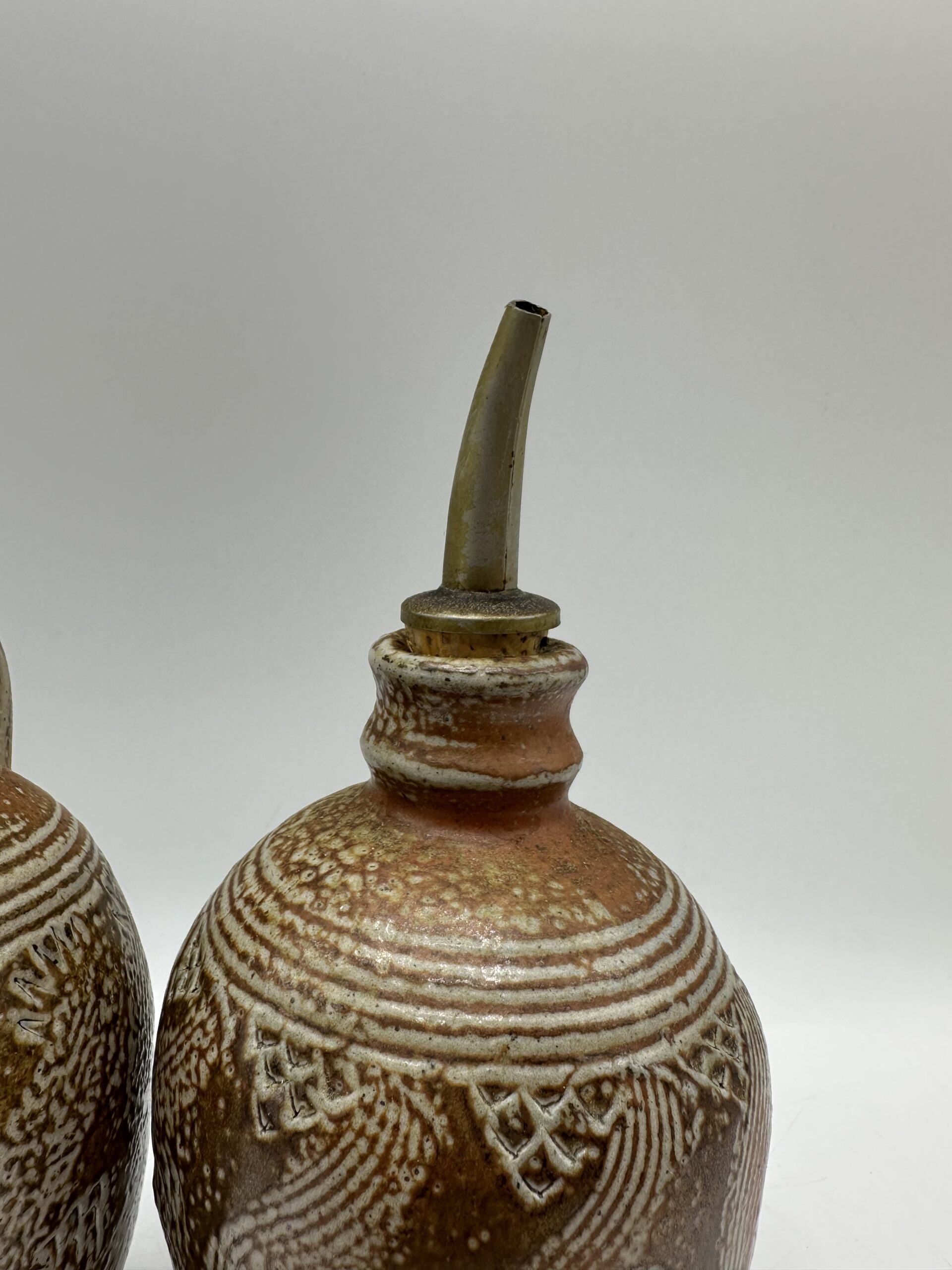 Duo de bouteilles en céramique Atelier d’En Haut – Image 8