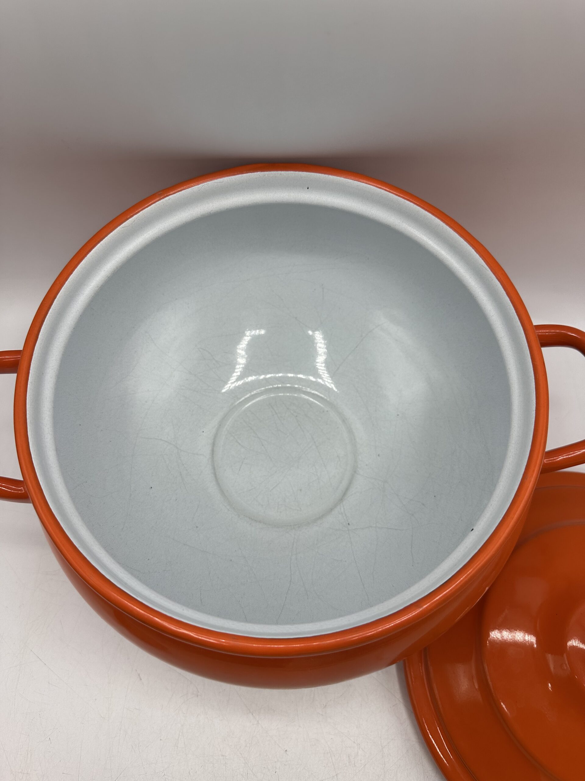 Soupière émaillée orange vintage – Image 8