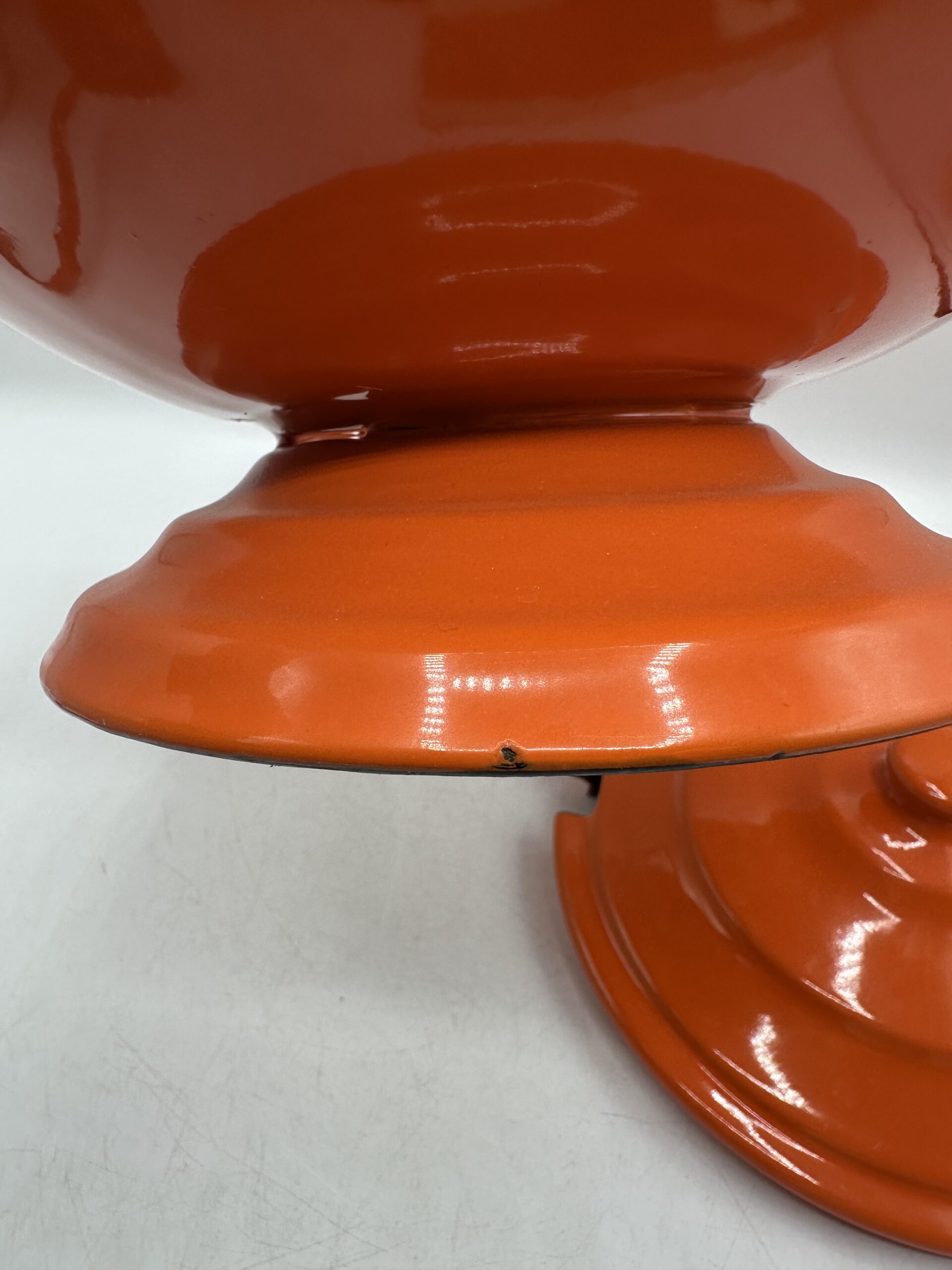 Soupière émaillée orange vintage – Image 10