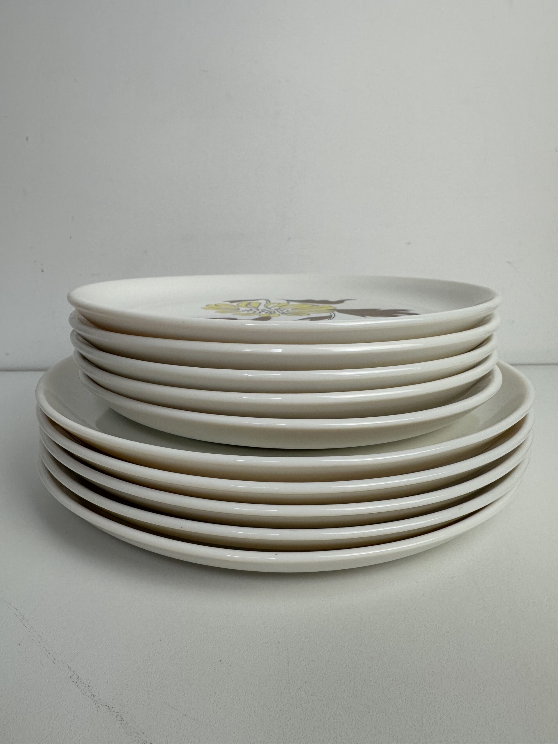 Service 10 assiettes Sovirel vintage – Image 2