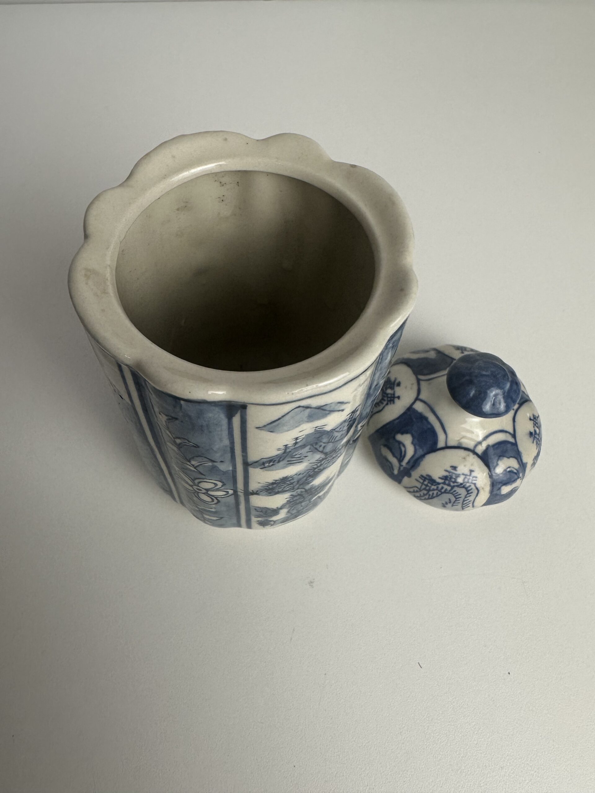 Ancien pot chinois en céramique – Image 9